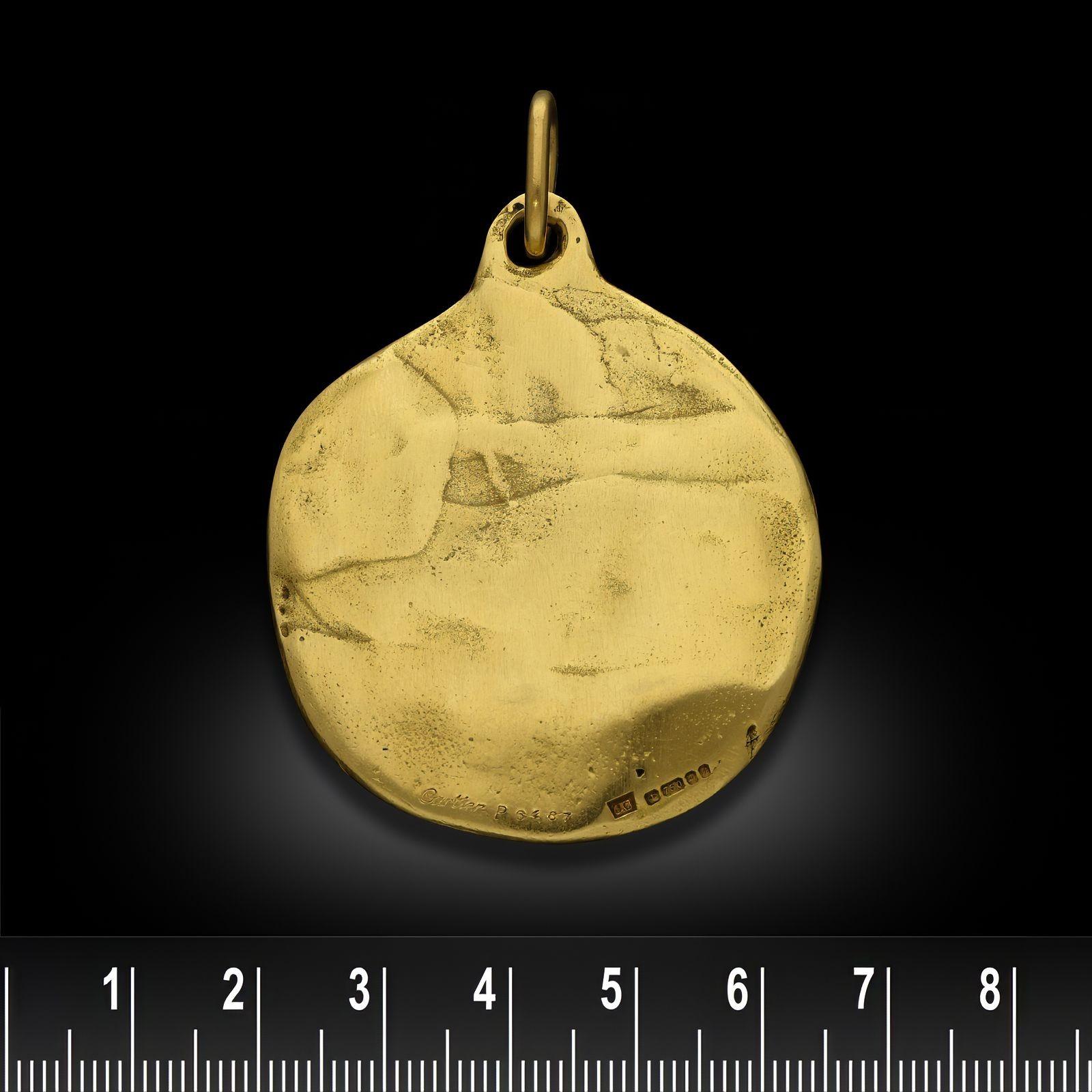 Cartier Vintage Jumbo Scorpio Zodiac Pendant in 18ct Yellow Gold 1975 For Sale 1