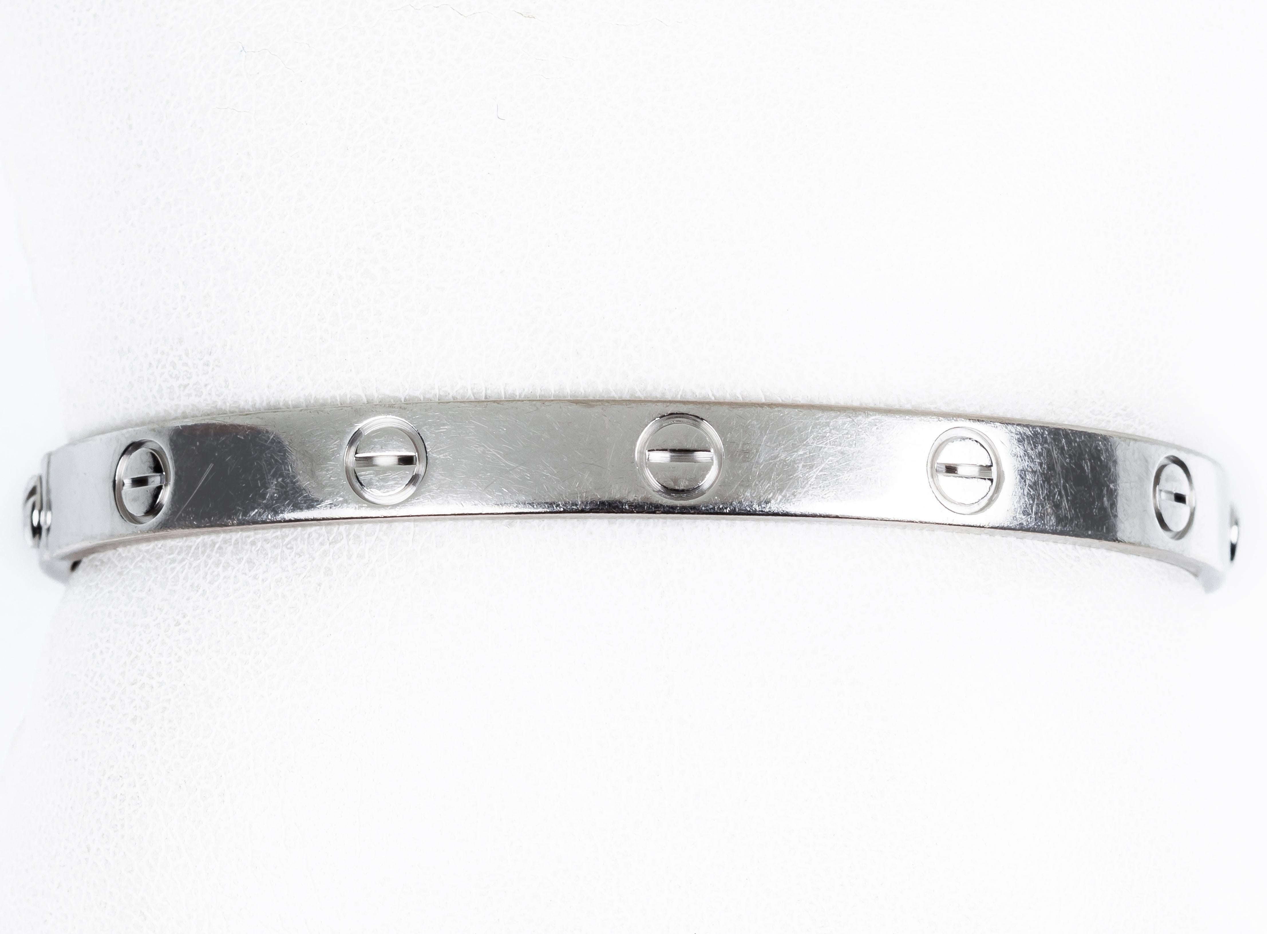 Cartier Vintage Large Love Bracelet 18k white Gold with Box and Screwdriver In Excellent Condition For Sale In Bilbao, ES