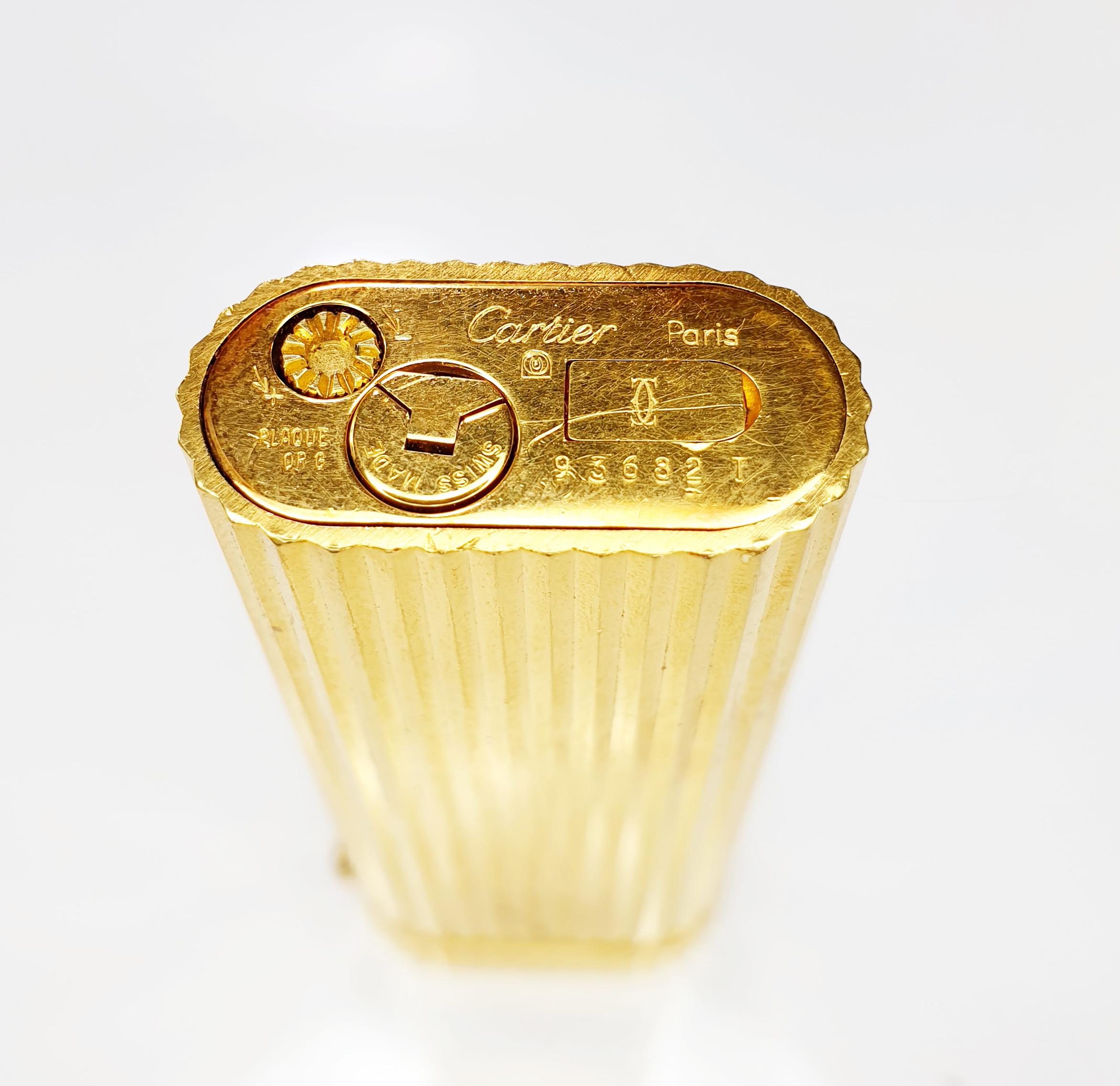 Art Deco Cartier Lighter Gold-Plated with 0.07 Carat Diamond In Good Condition In Bilbao, ES