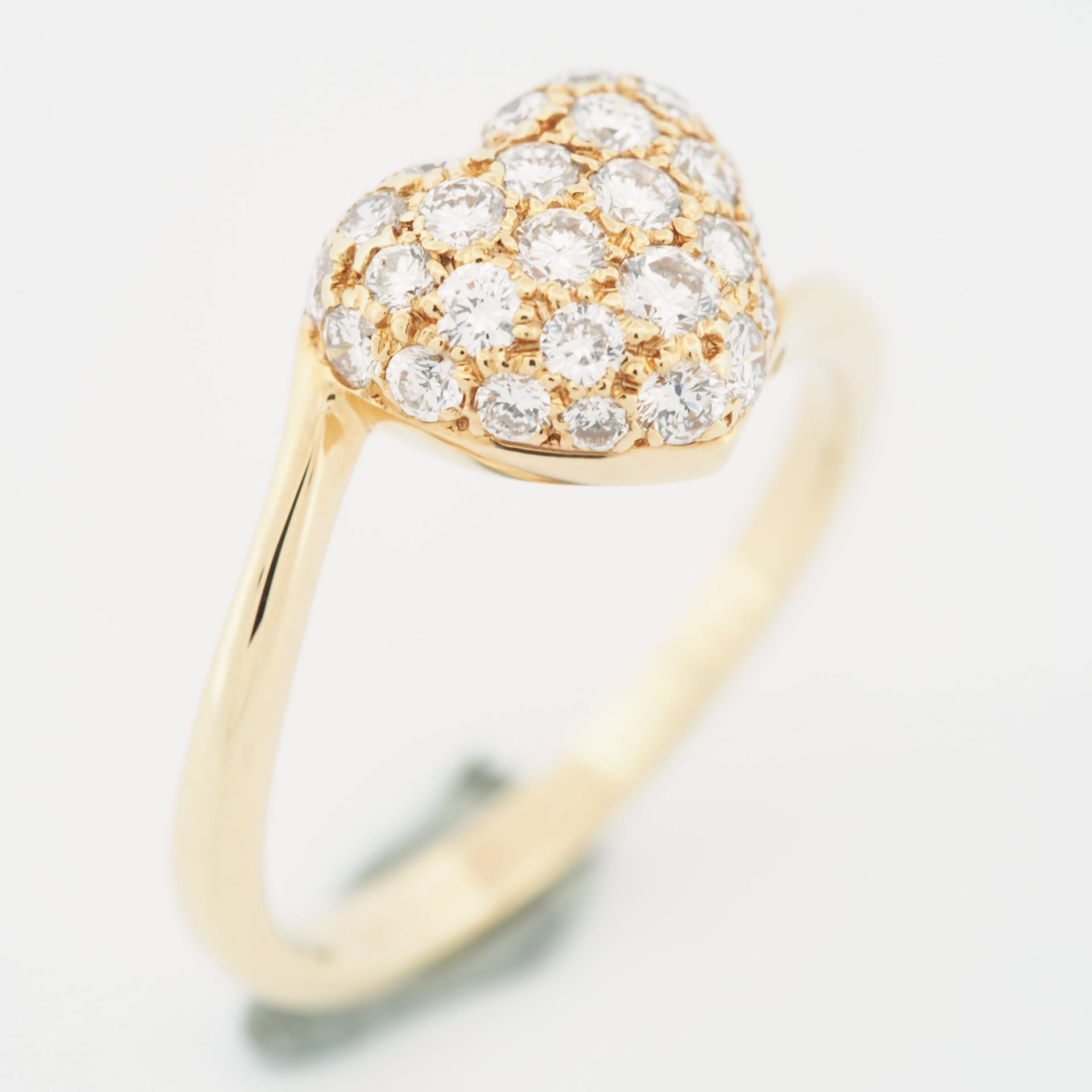 Taille ronde Cartier, bague cœur vintage en or jaune pavé de diamants 51 US 5.5 en vente