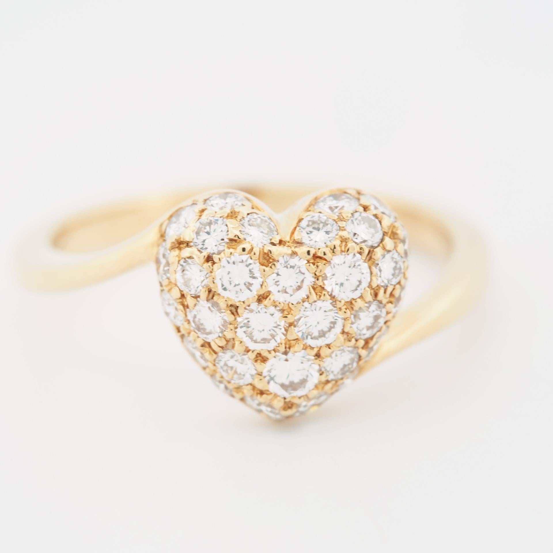 Cartier, bague cœur vintage en or jaune pavé de diamants 51 US 5.5 Bon état - En vente à Kobe, Hyogo