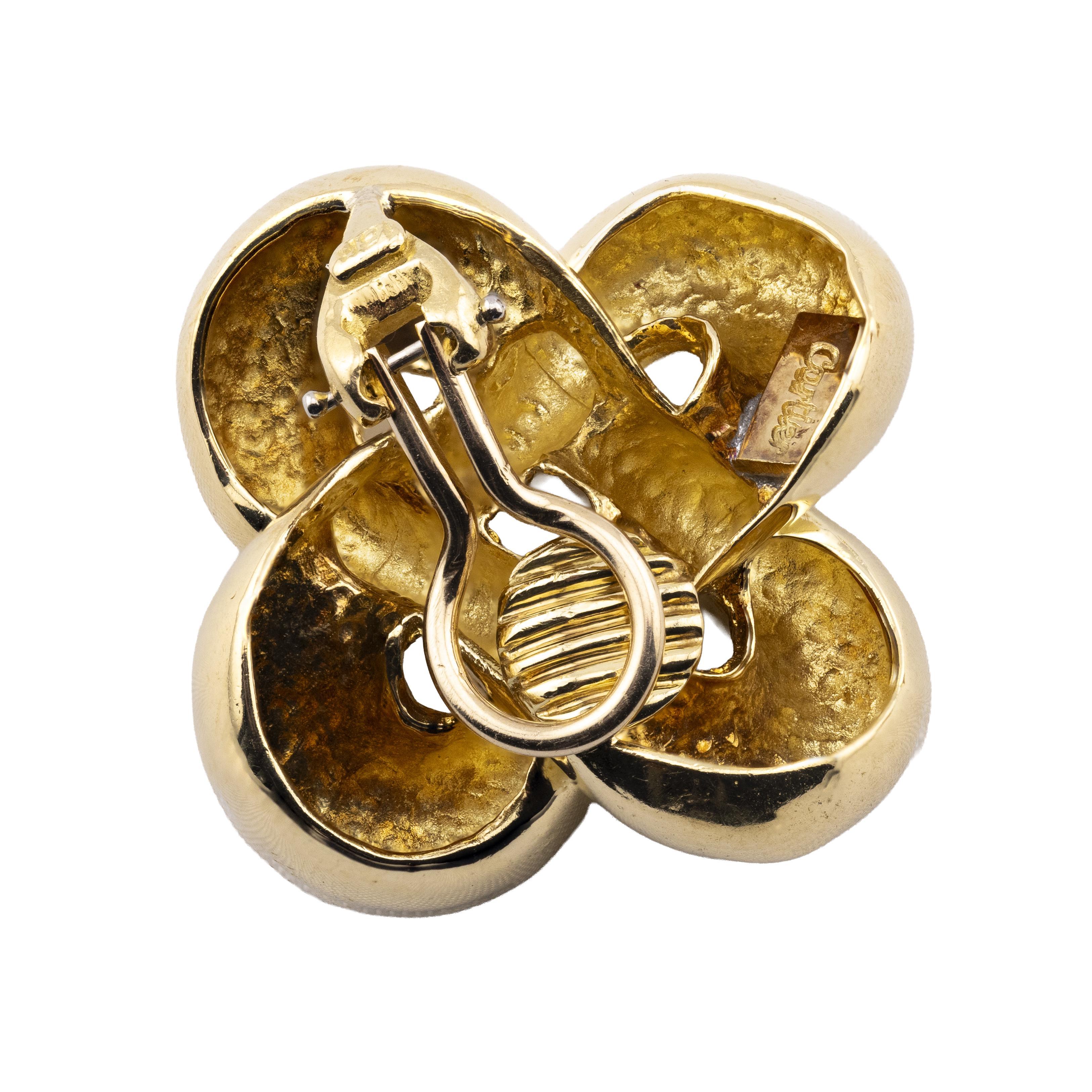 Cartier Vintage Quatrefoil Midcentury 18 Karat Gelbgold Chunky Ohrringe im Zustand „Hervorragend“ im Angebot in Boston, MA