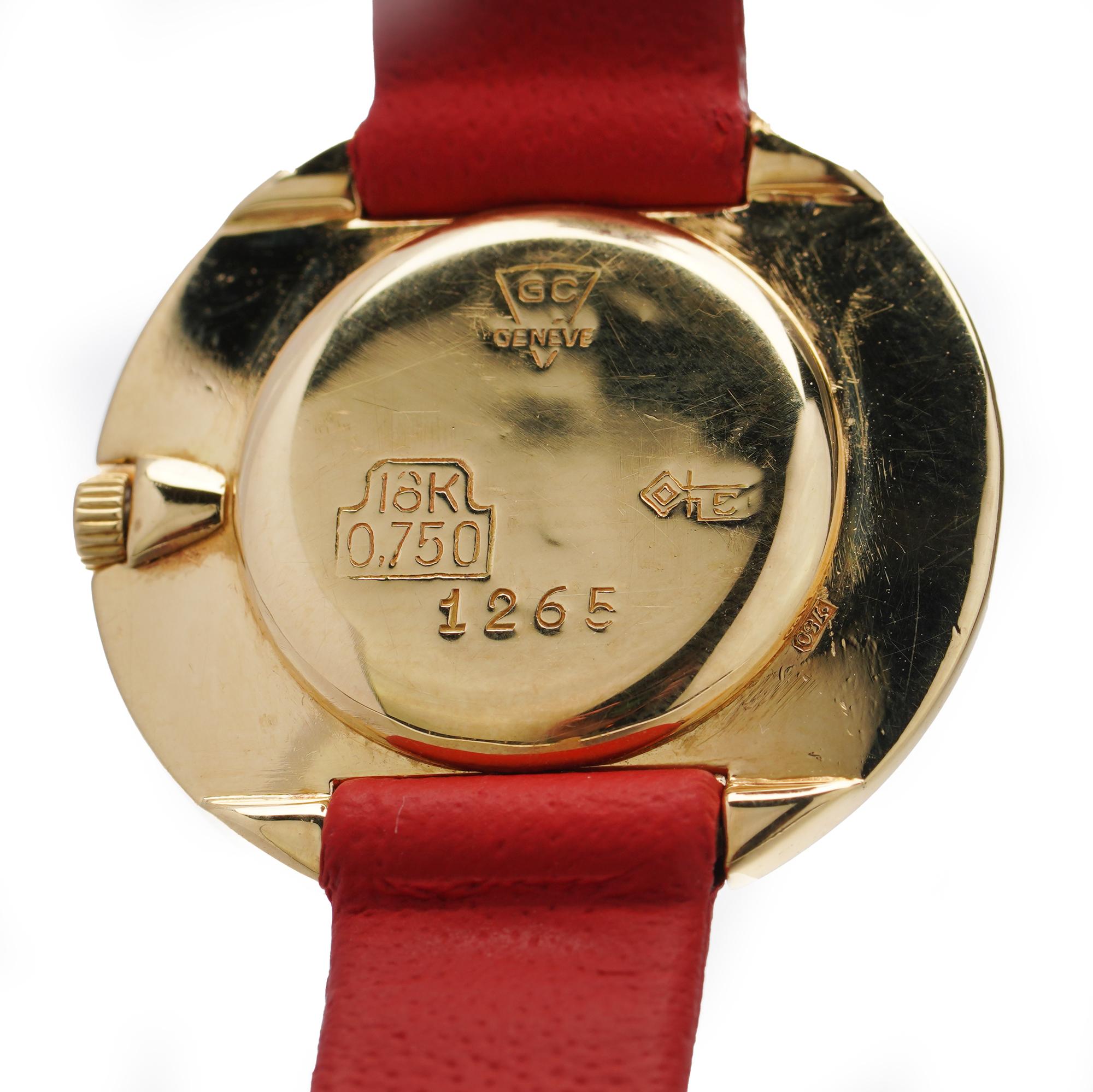 Women's Cartier Vintage Round Ladies 18k. Yellow Gold Wristwatch For Sale