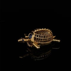 Cartier Vintage Sapphire Turtle Brooch Pin 18 Karat Yellow Gold, Circa 1960