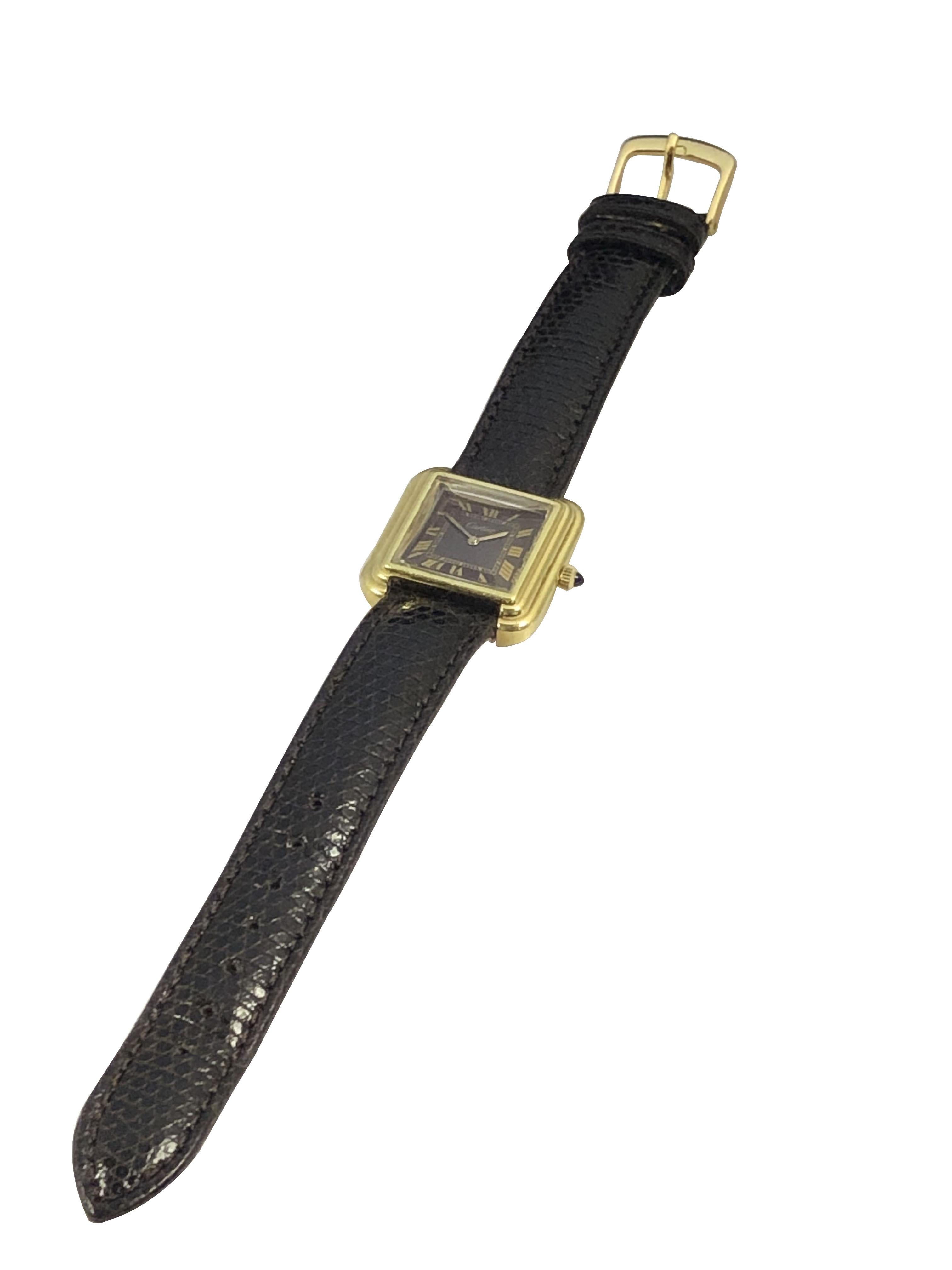 Cartier Vintage Stepped Case Mechanische 18k vergoldete Vintage-Armbanduhr mit Gehäuse für Damen oder Herren im Angebot