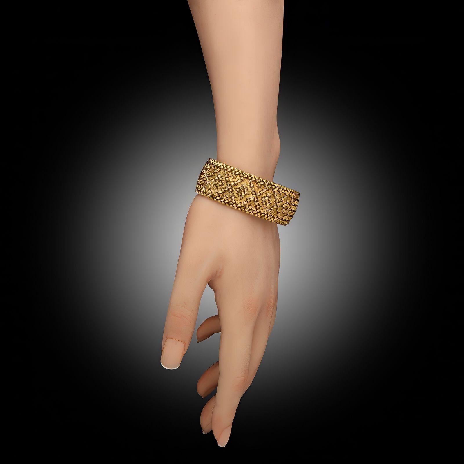 Cartier Vintage Textured 18ct Gelbgold Armband CIRCA 1960 im Angebot 2