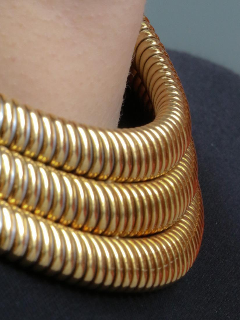 CARTIER Vintage Tubogas yellow gold necklace Africa model For Sale 6