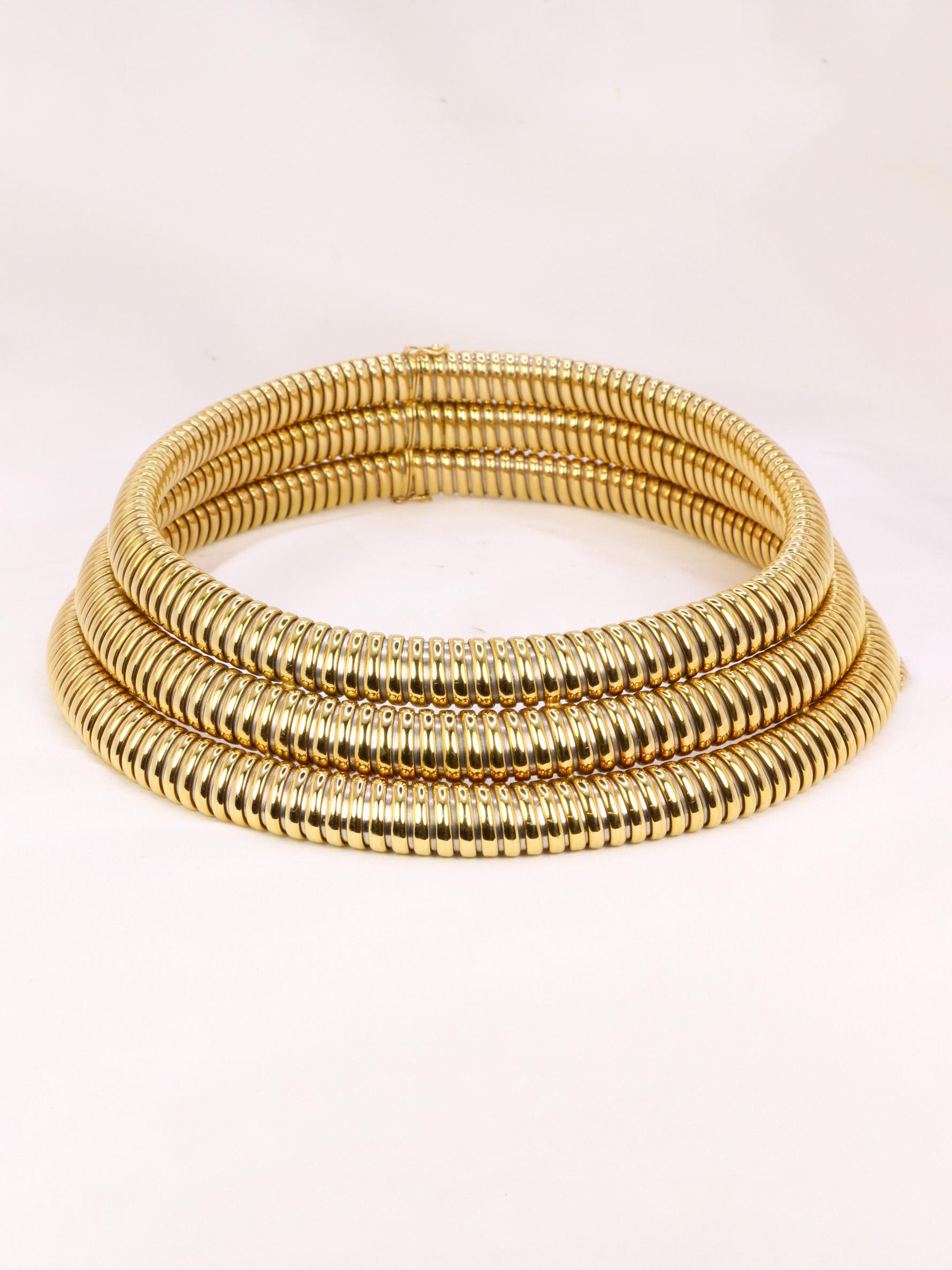 CARTIER Vintage Tubogas yellow gold necklace Africa model In Good Condition For Sale In PARIS, FR