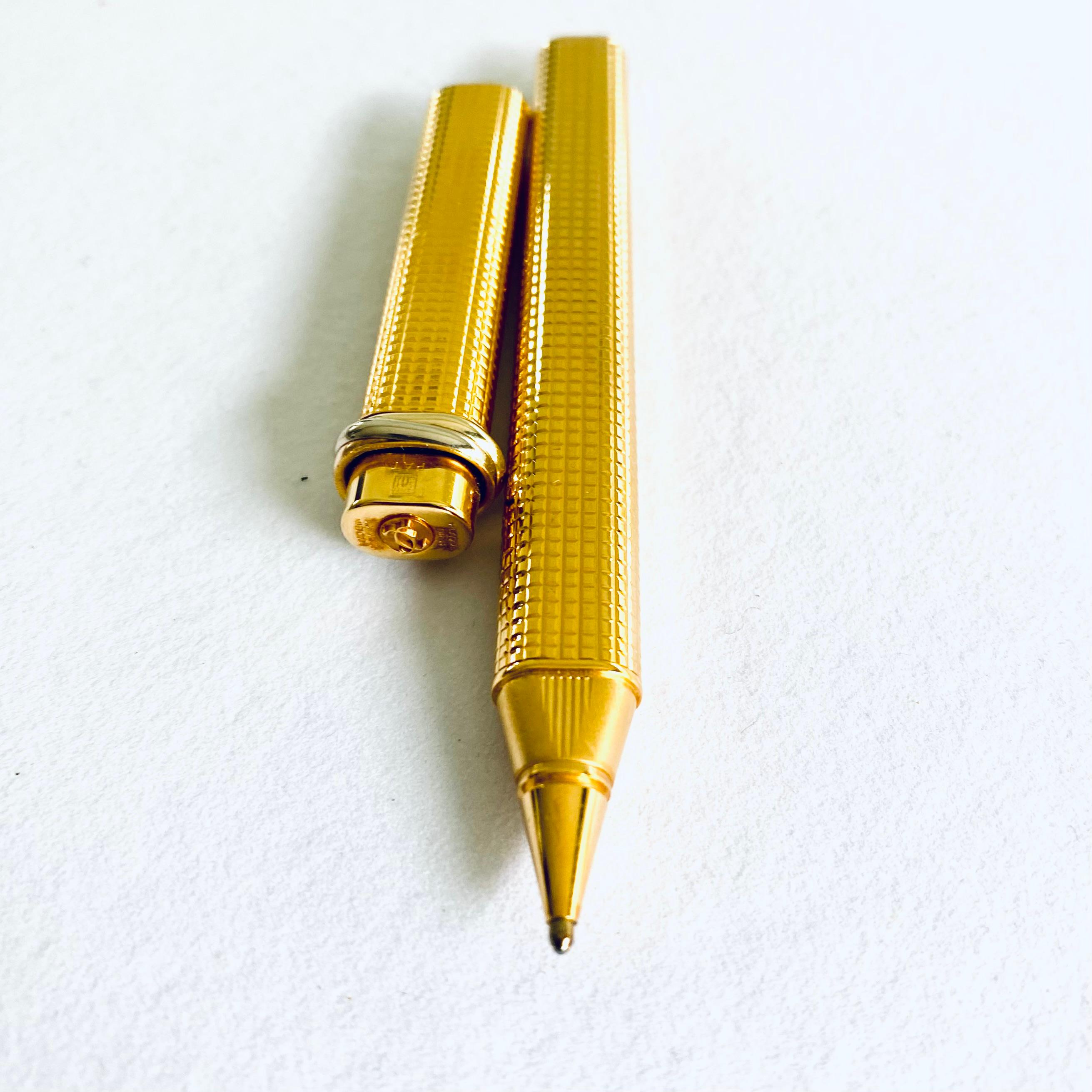 Cartier Vintage Vendome Gilded Knurled Body Trinity Ballpoint Pen 292829 Boxed  In Good Condition In New York, NY