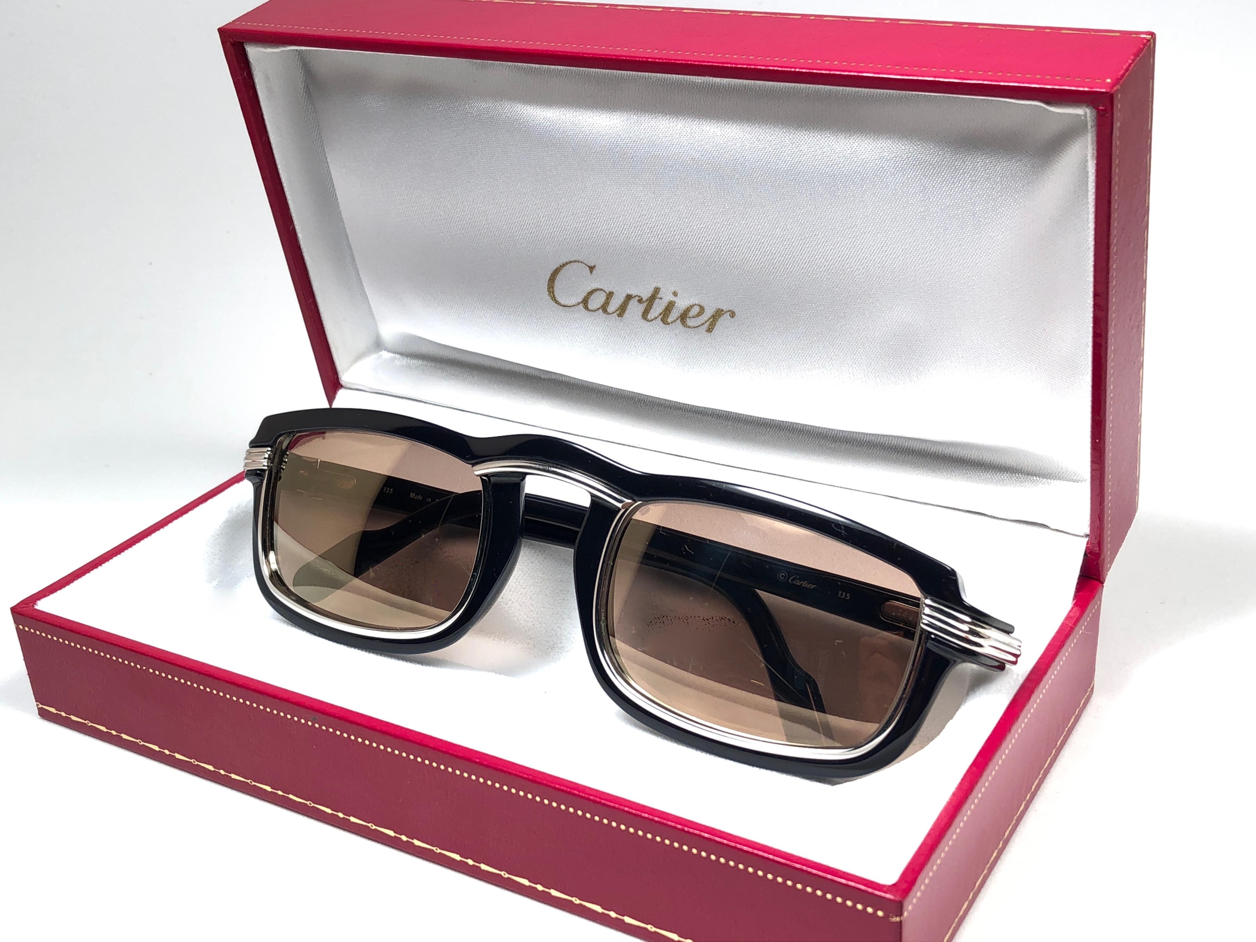  Cartier Vintage Vertigo Deep Blue and Platinum 54MM Sunglasses, France 1991 In Excellent Condition In Baleares, Baleares