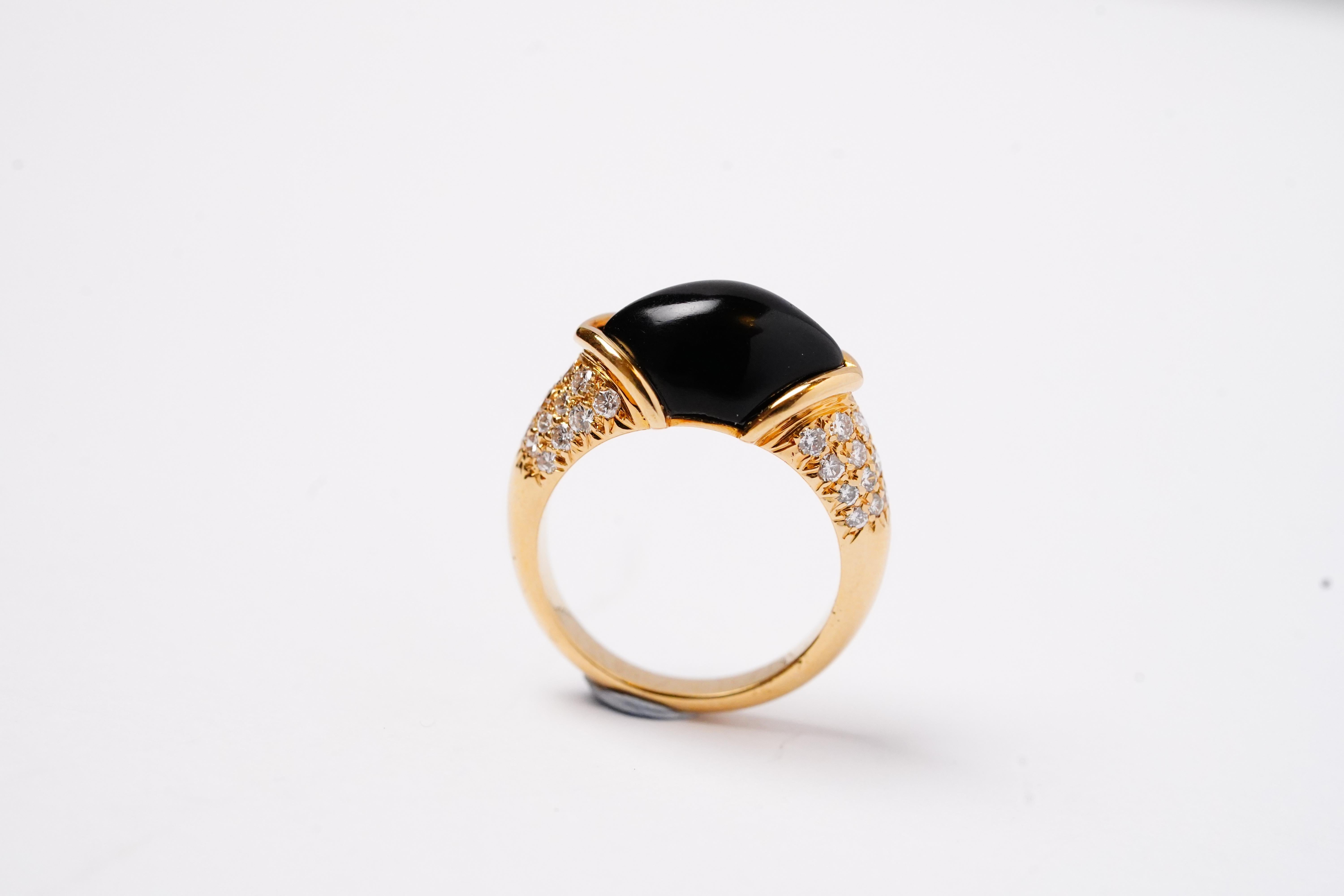Contemporary Cartier Vintage Yellow Gold Black Onyx Diamond Ring and Collar Necklace Set For Sale