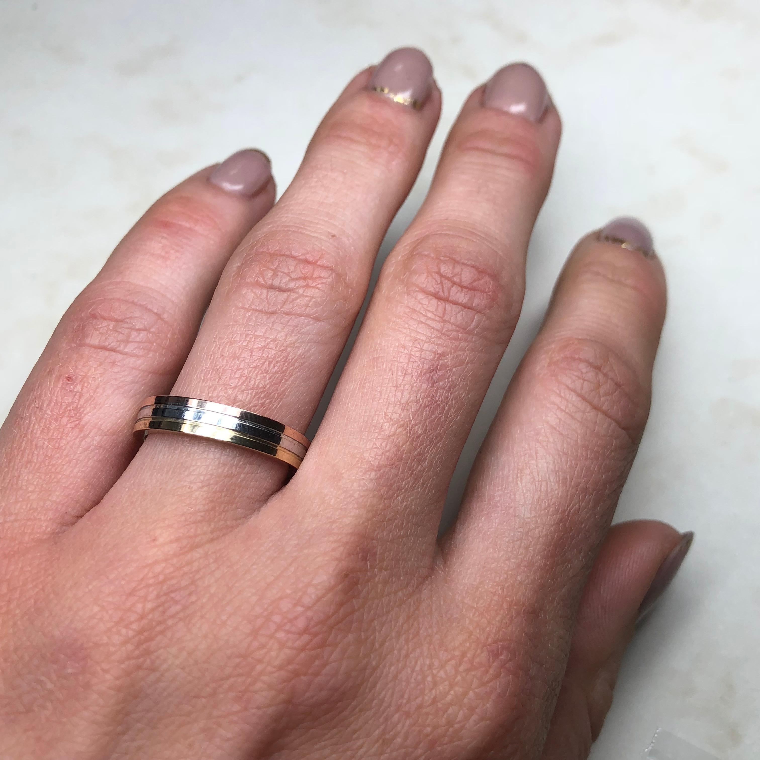 Cartier Vintage Yellow Gold, Rose Gold and White Gold Band In Good Condition In Chipping Campden, GB