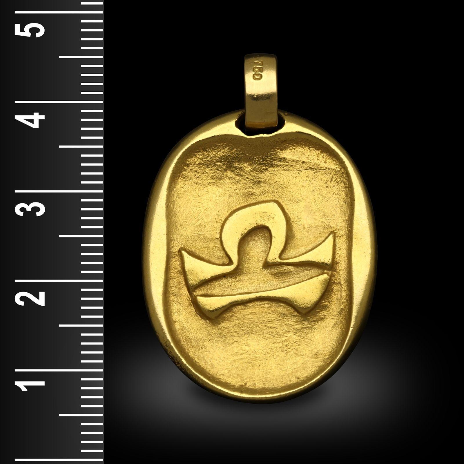 Cartier Vintage Zodiac Libra Pendant in 18ct Yellow Gold Circa 1970 In Good Condition For Sale In London, GB