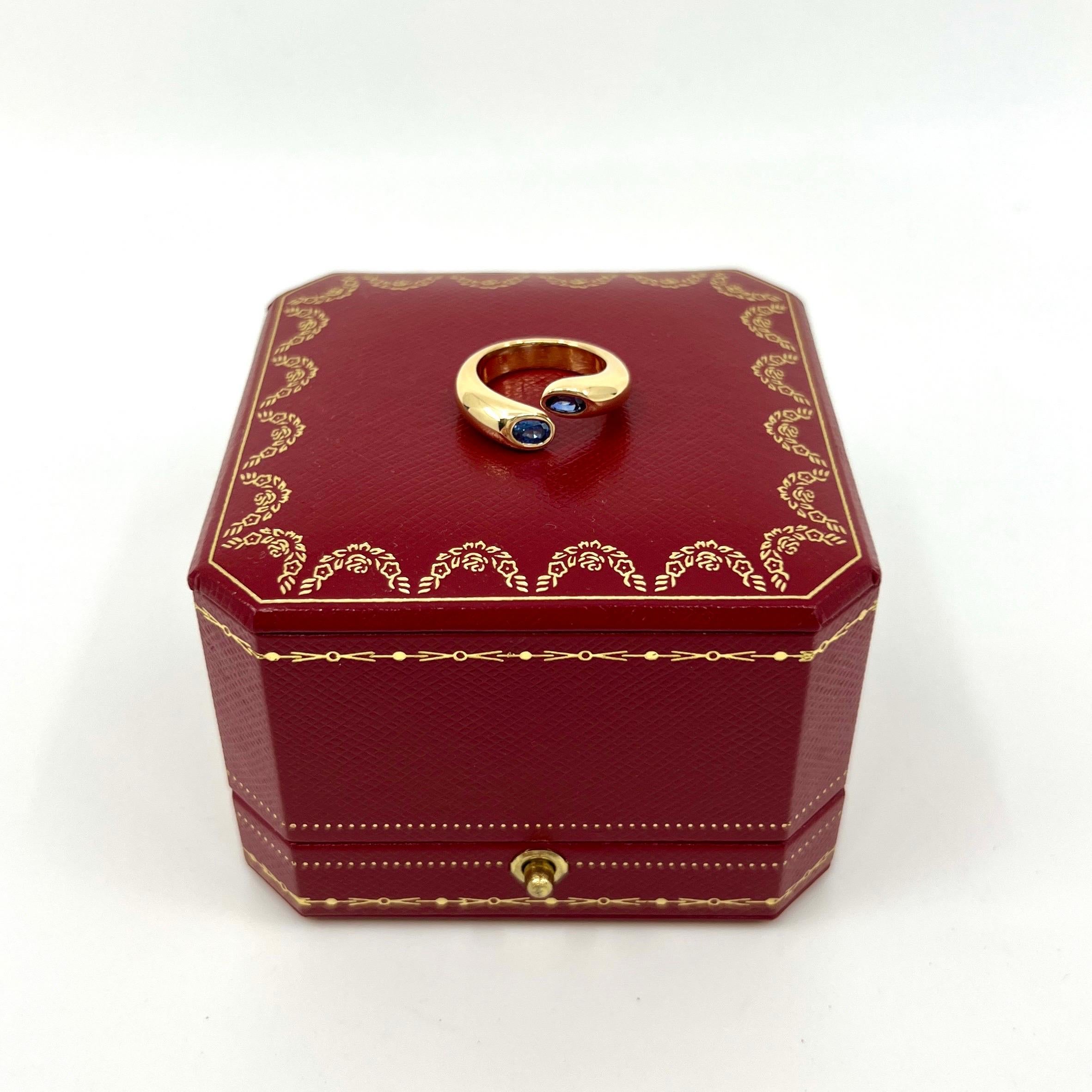 Women's or Men's Cartier Vivid Blue Sapphire Oval Cut Ellipse 18k Gold Bypass Split Ring EU49