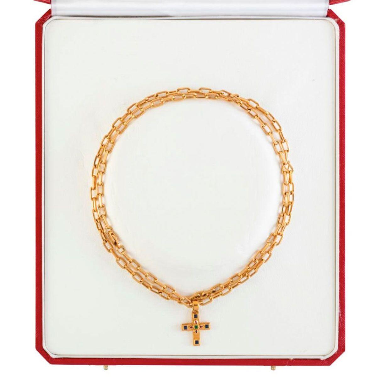 Cartier Vizantija Gemstone Set Pendant and Cartier 18 Karat Yellow Gold Chain In Excellent Condition In QLD , AU