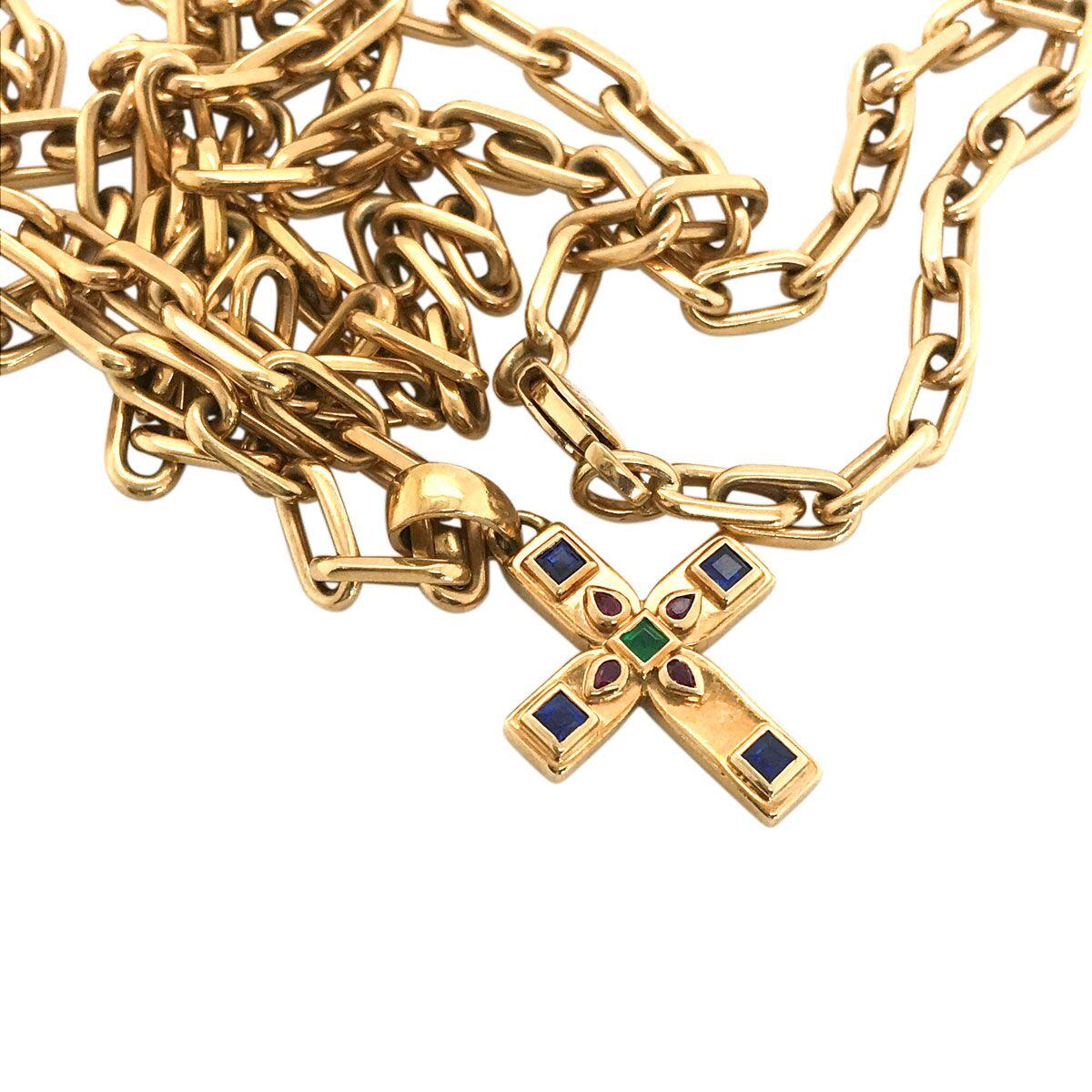 Quality and style - two words associated with the House of Cartier. This beautiful Cartier 18k yellow gold long link chain works perfectly with the Vizantija 