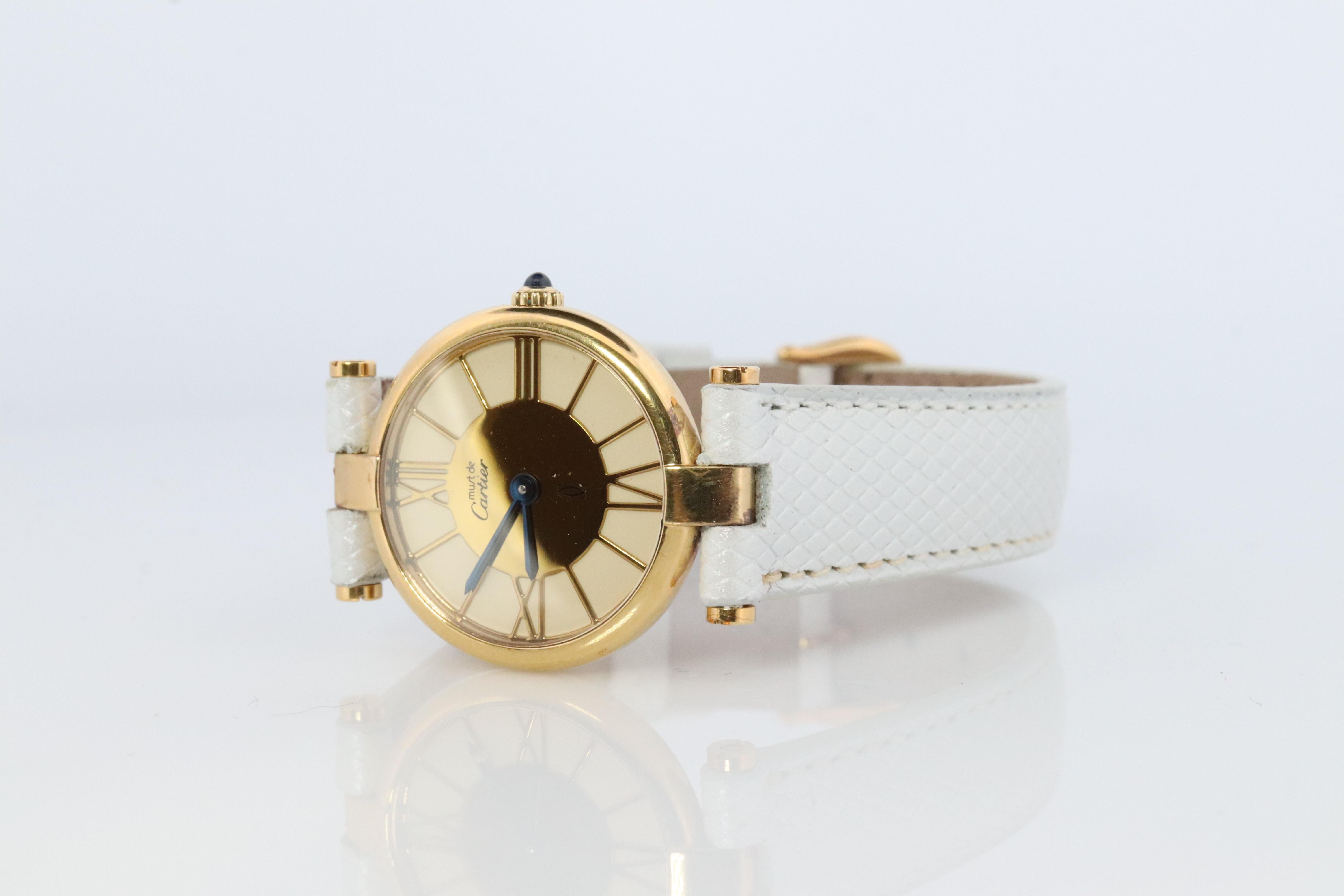 Cartier Uhr. Must de Cartier Vendome Rundes Argent Vermeil 24-mm-Zifferblatt. (Moderne)