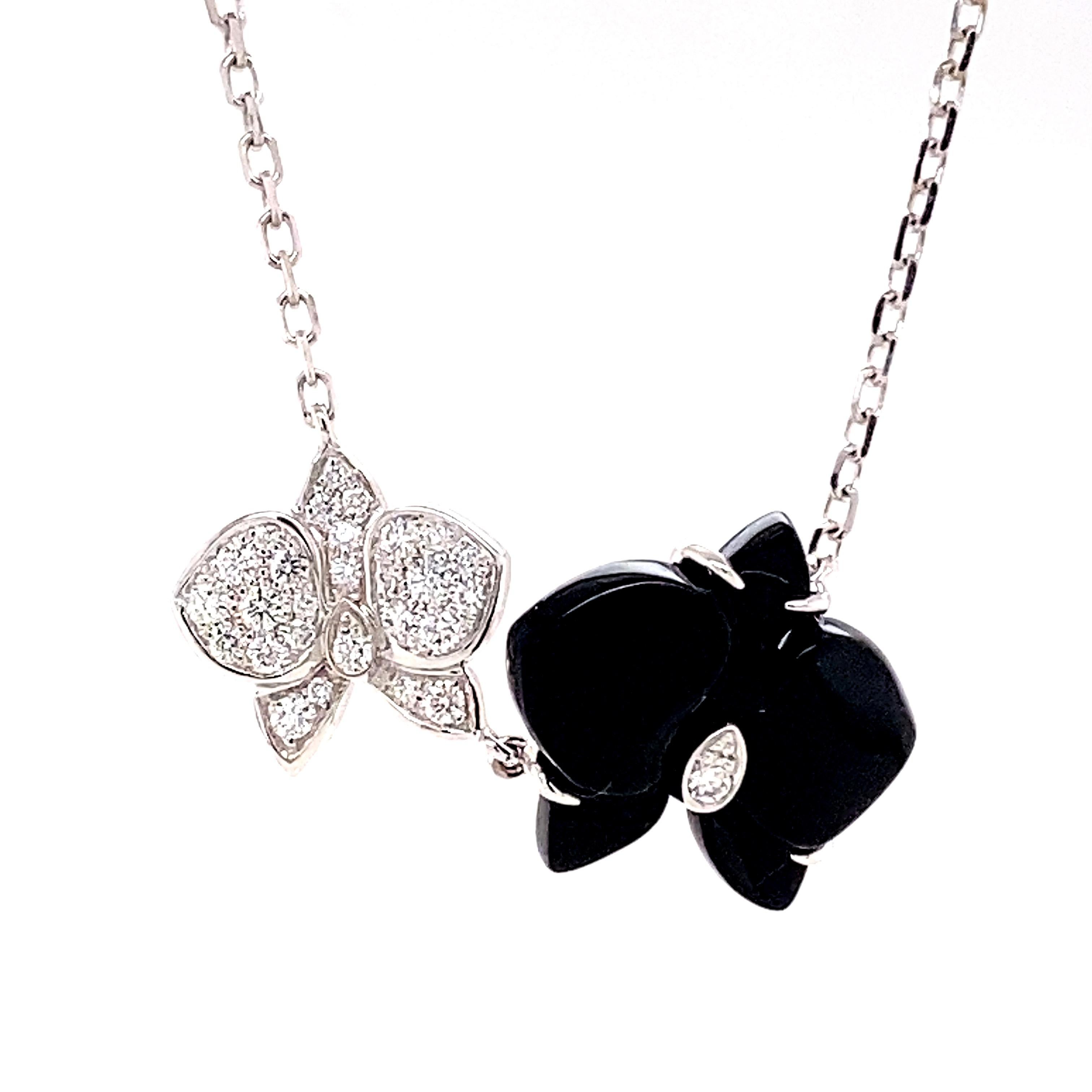 Cartier Weiß Schwarze Caresse d''Orchidees Blume Diamant Onyx Anhänger Halskette für Damen oder Herren im Angebot