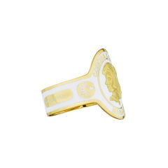 Bague à cigare moderniste en or émaillé blanc de Cartier