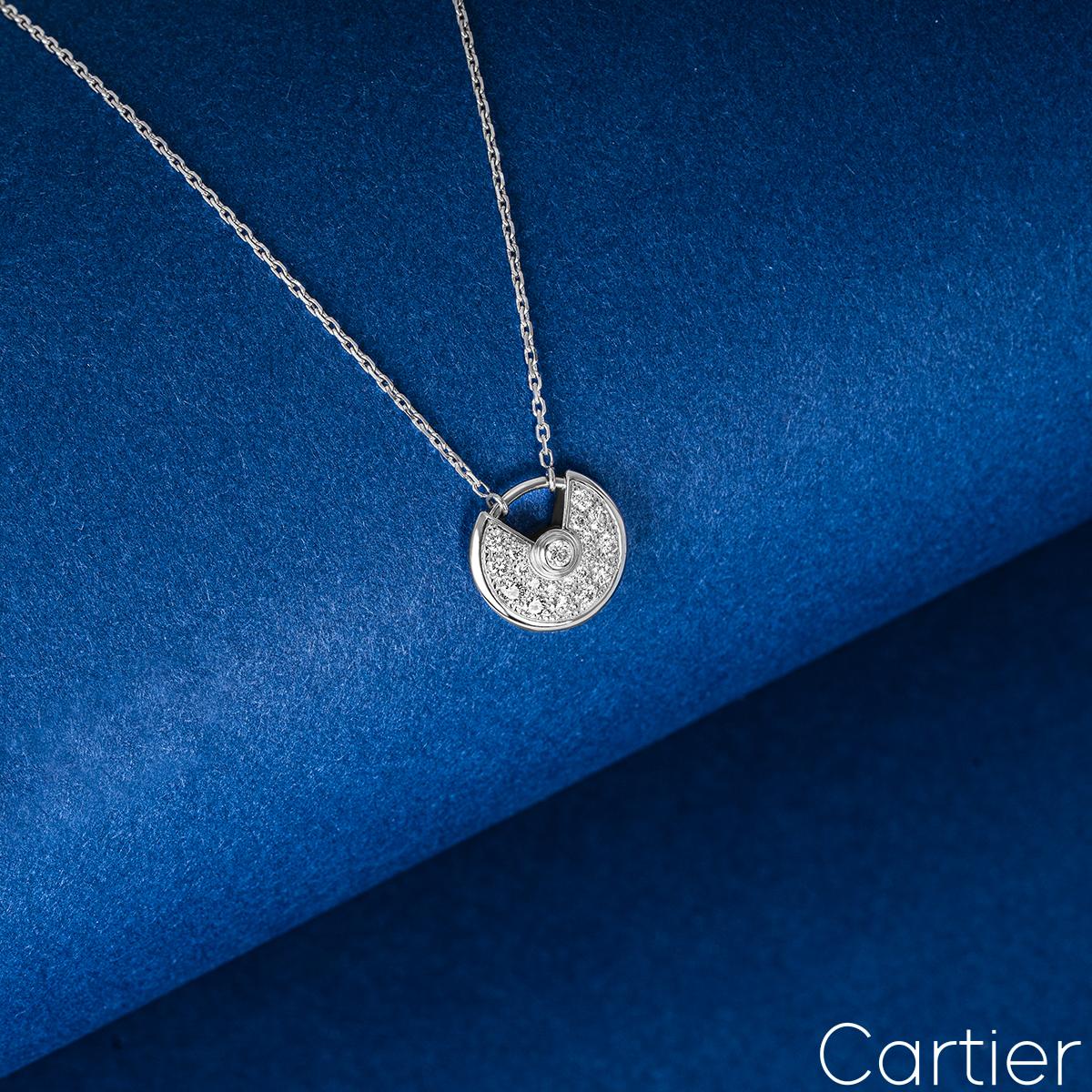 Ciondolo con diamante Amulette de Cartier in oro bianco B3047300 in vendita 3