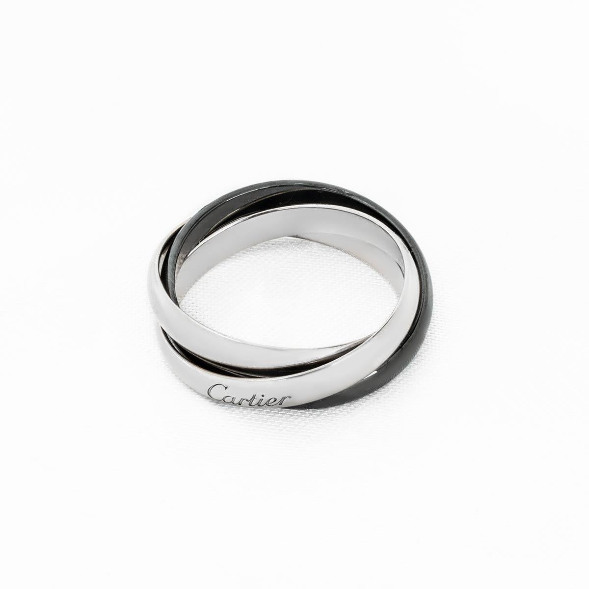 Women's or Men's Cartier White Gold and Ceramic Trinity de Cartier Ring Size 63 B4234100 For Sale