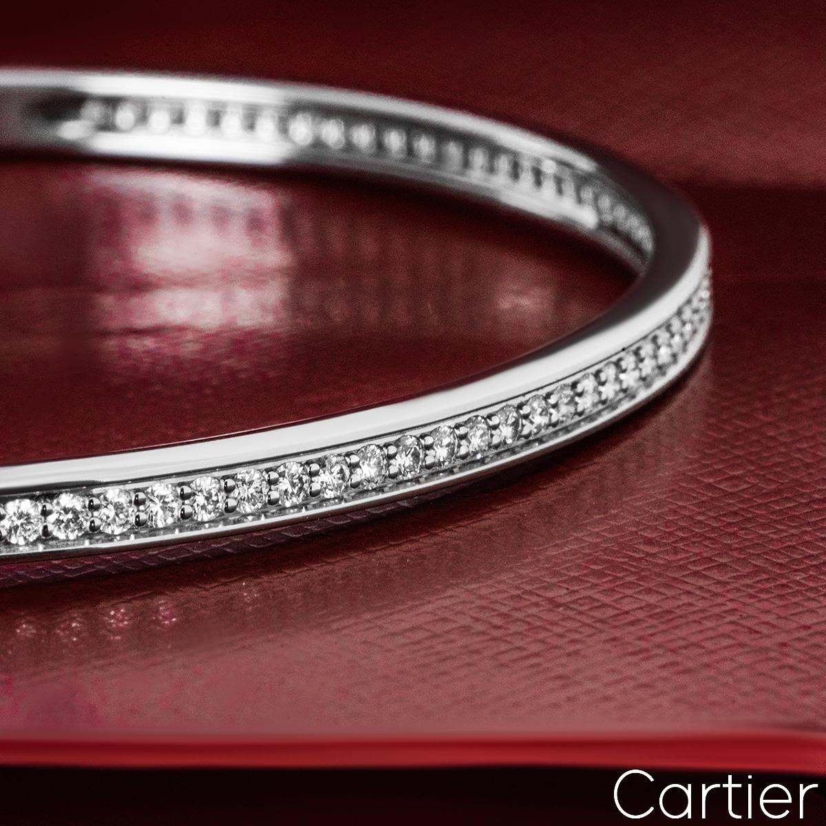 Cartier Bracelet jonc en or blanc et diamants 2,90TDW en vente 1