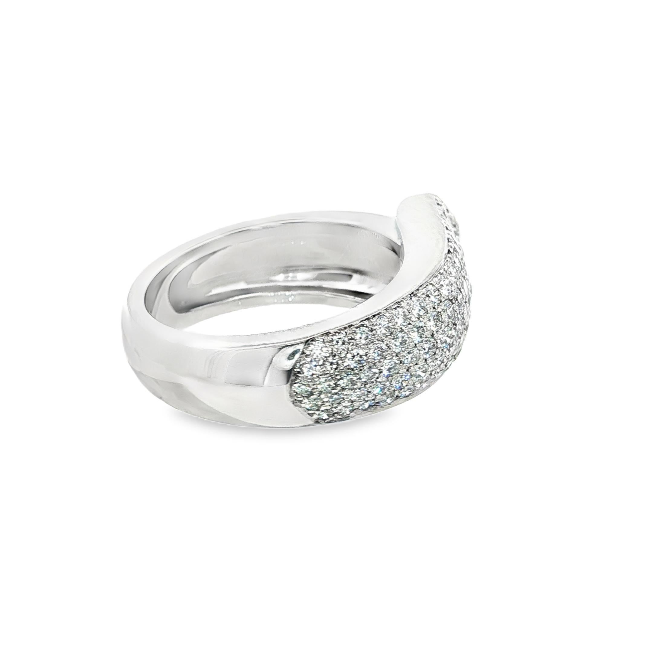 Taglio brillante Cartier White Gold Diamond Feather Ring, Circa 2000 in vendita