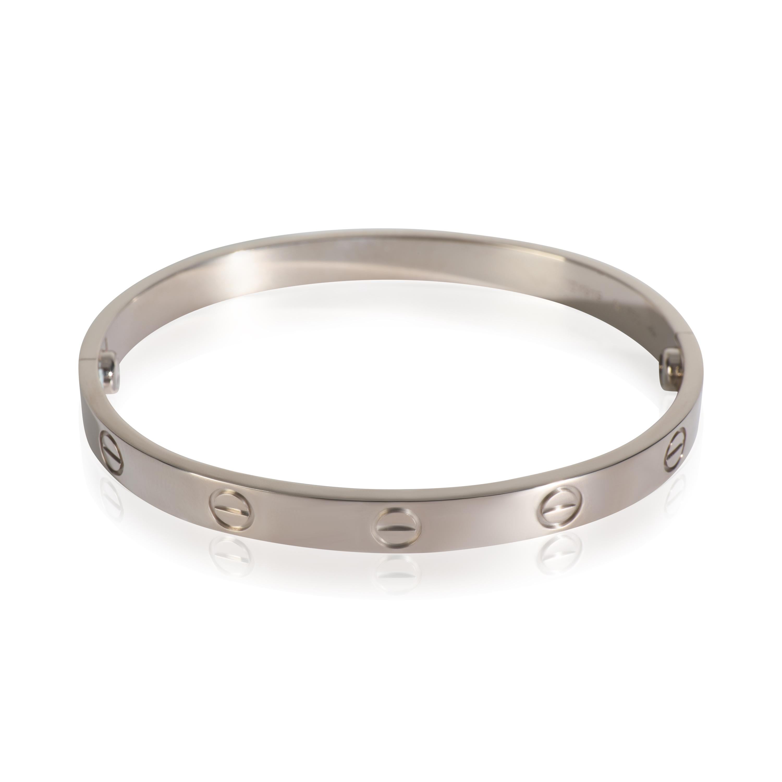 Cartier Oro Blanco Pulsera Amor en Excelente estado para la venta en New York, NY