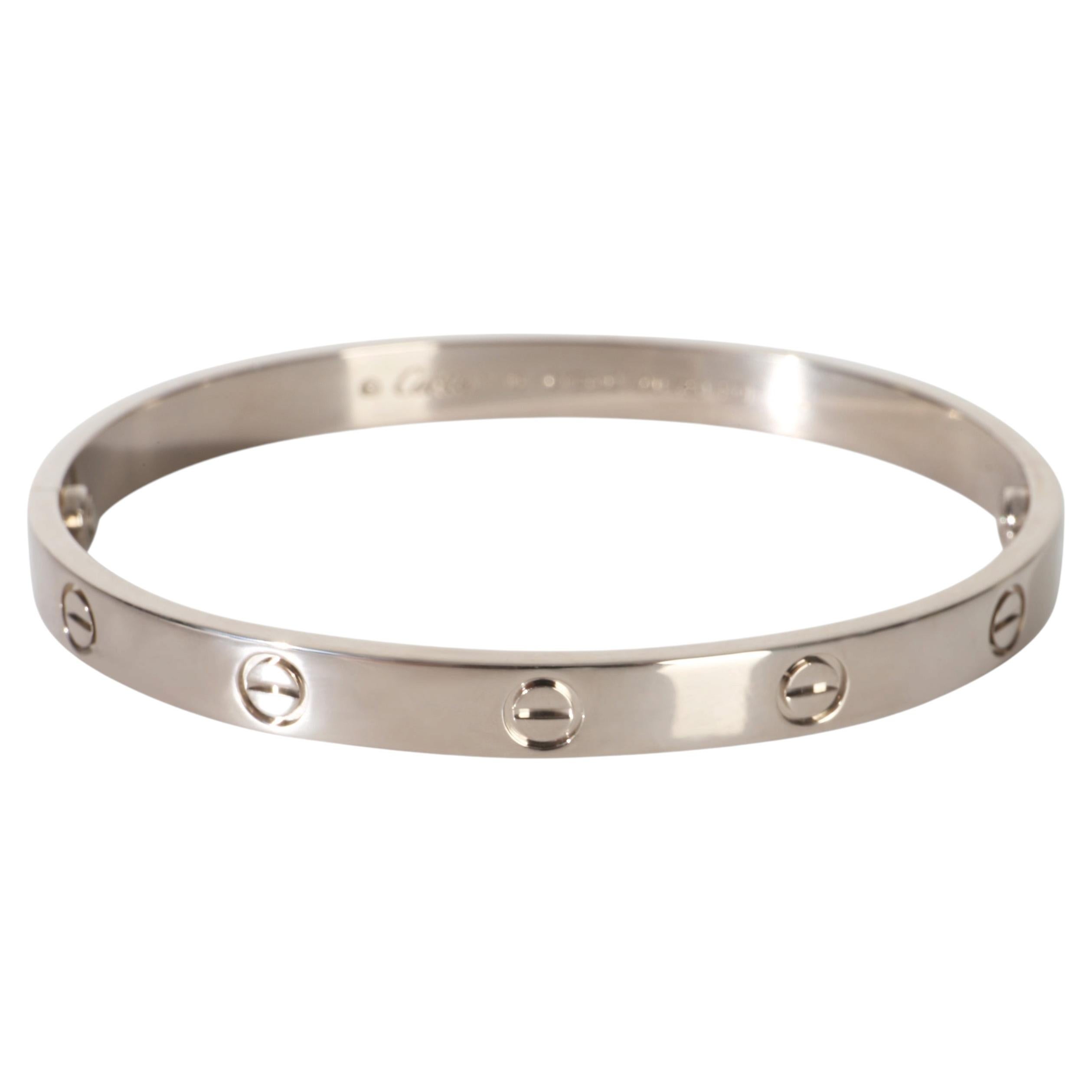 Or blanc de Cartier  Bracelet d'amour en vente