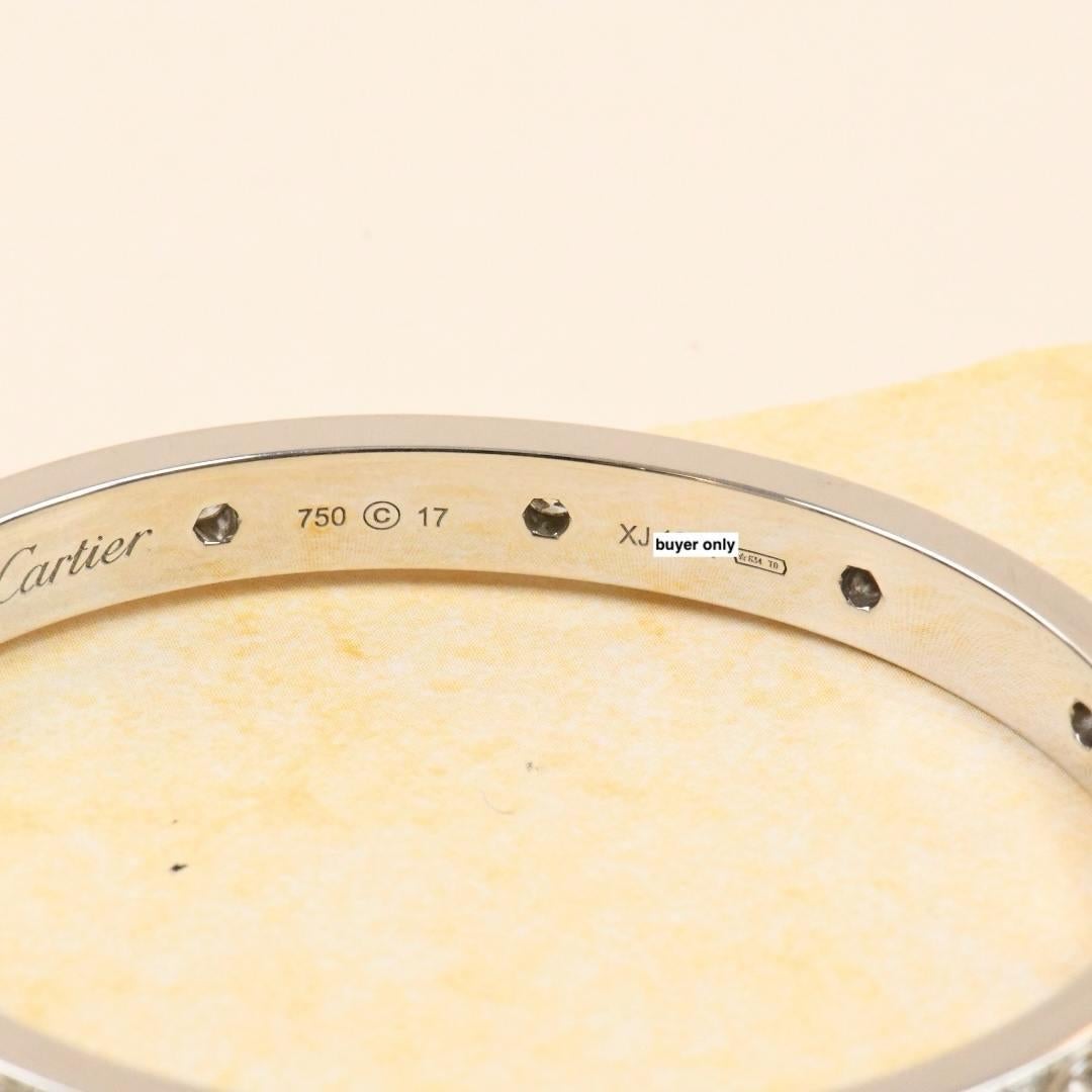 Cartier Bracciale dell'amore in oro bianco con pavé di diamanti misura 17 in vendita 5
