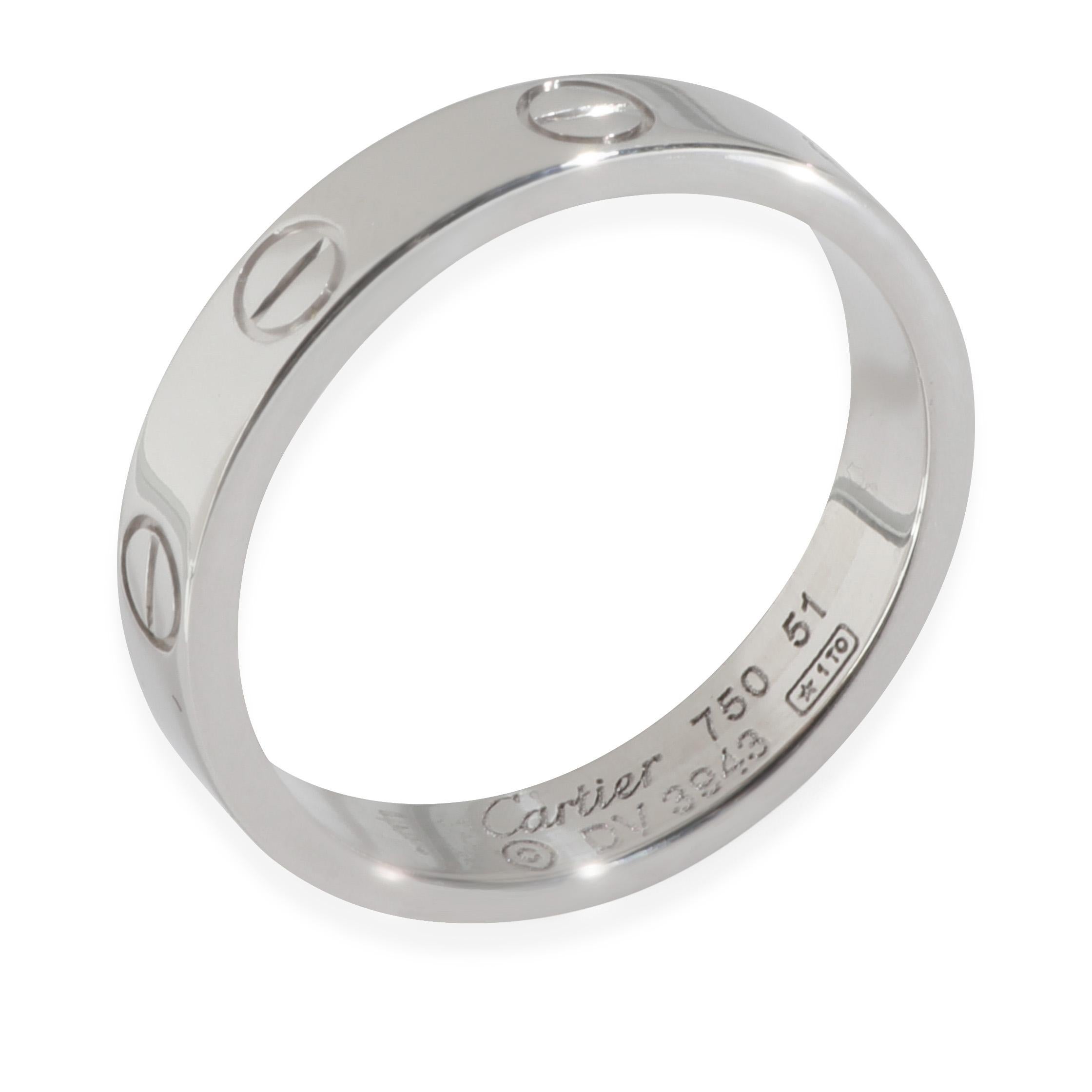 Cartier Anello d'amore modello piccolo in oro bianco In condizioni buone in vendita a New York, NY