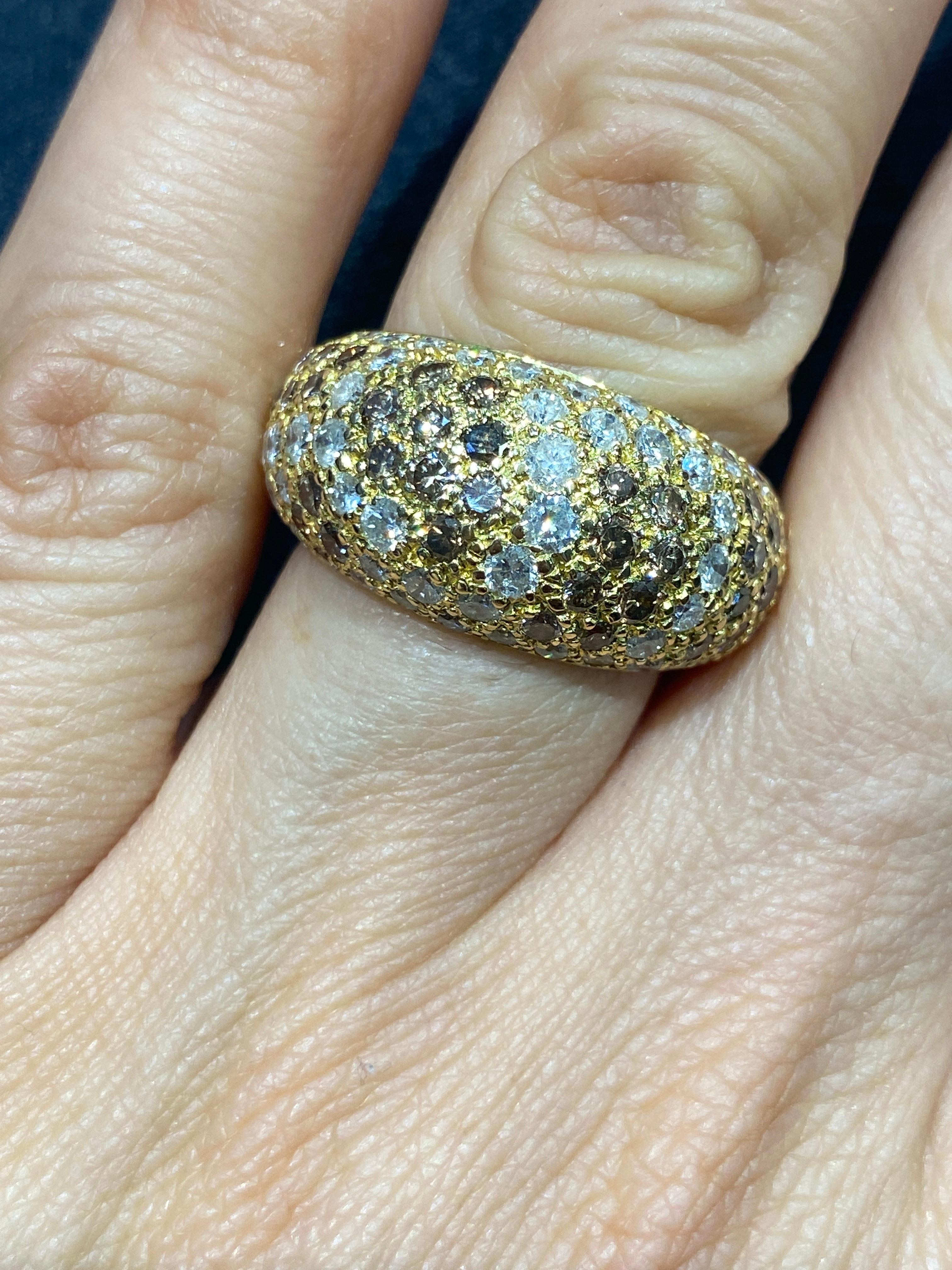 Cartier white, light yellow and mixed brown fancy diamond bombe ring In Good Condition For Sale In London, GB