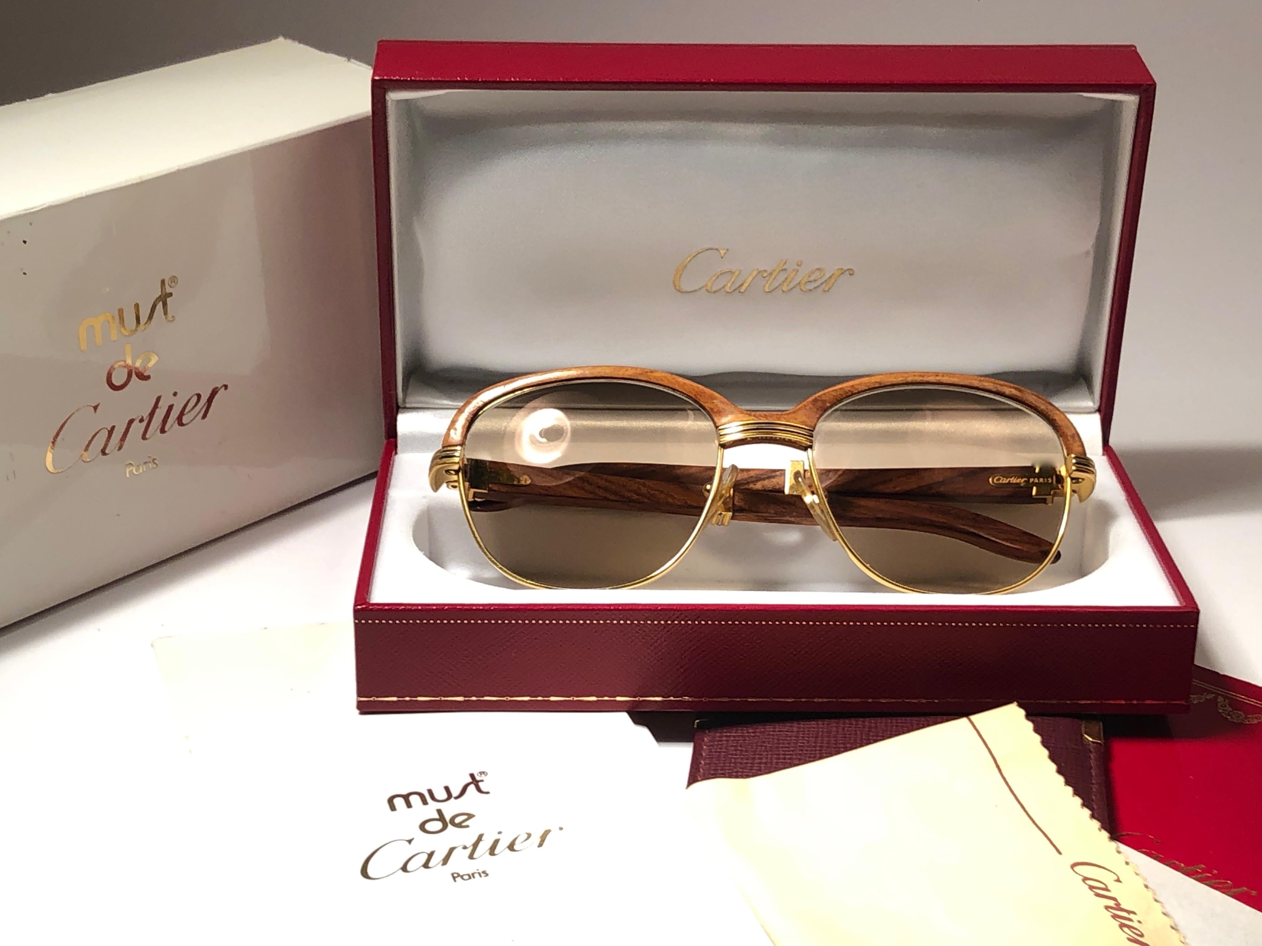 Cartier Wood Malmaison Precious Banana Light Holz und Gold 56mm Sonnenbrille  (Braun) im Angebot