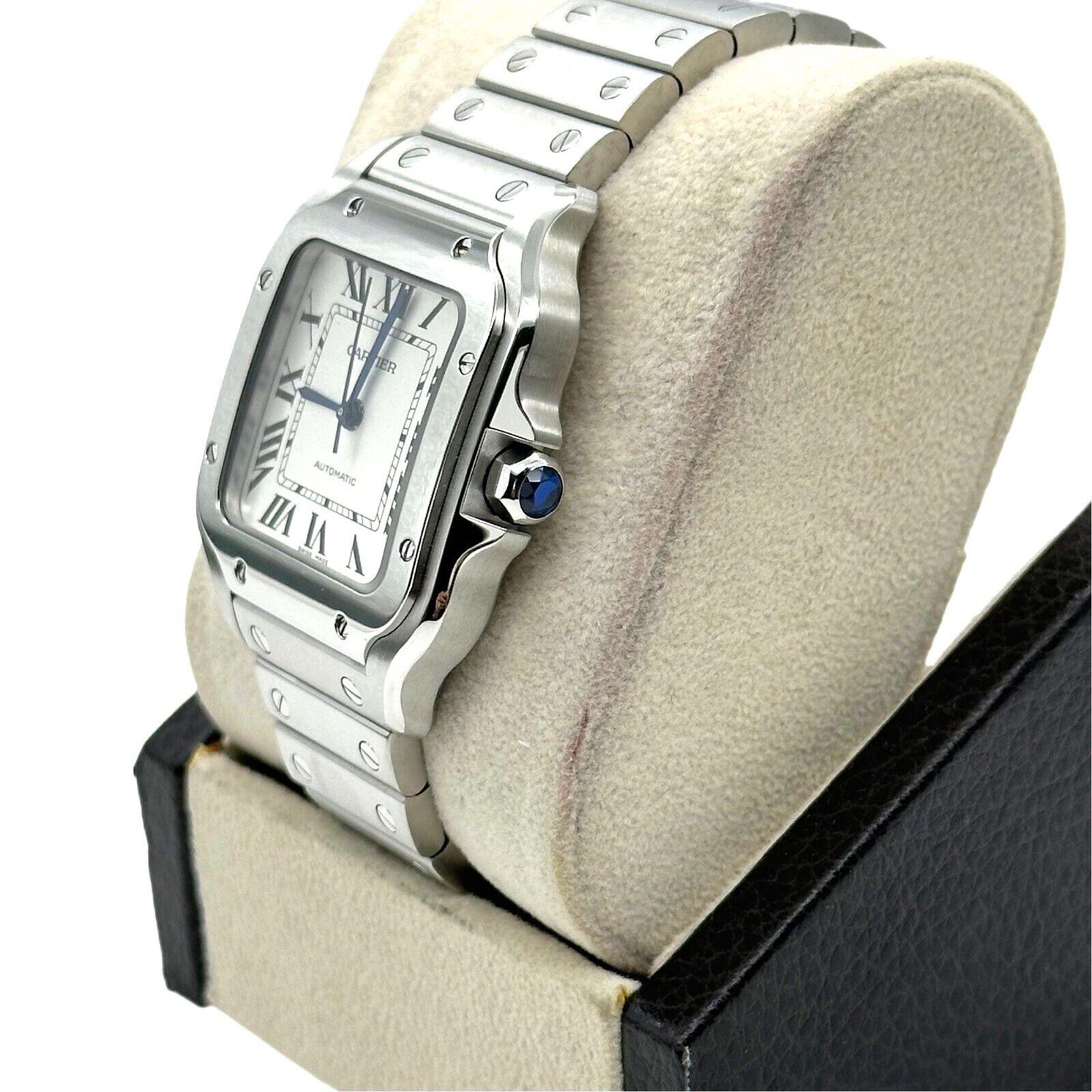 
Stil-Nummer: WSSA0029 / Ref 4075


Jahr: 2021

 

Modell: Santos - Medium

 

MATERIAL des Gehäuses: Rostfreier Stahl 

 

Band: Rostfreier Stahl 

 

Lünette:  Rostfreier Stahl 

 

Zifferblatt: Silber

 

Gesicht: Saphirglas 

 

Gehäusegröße: