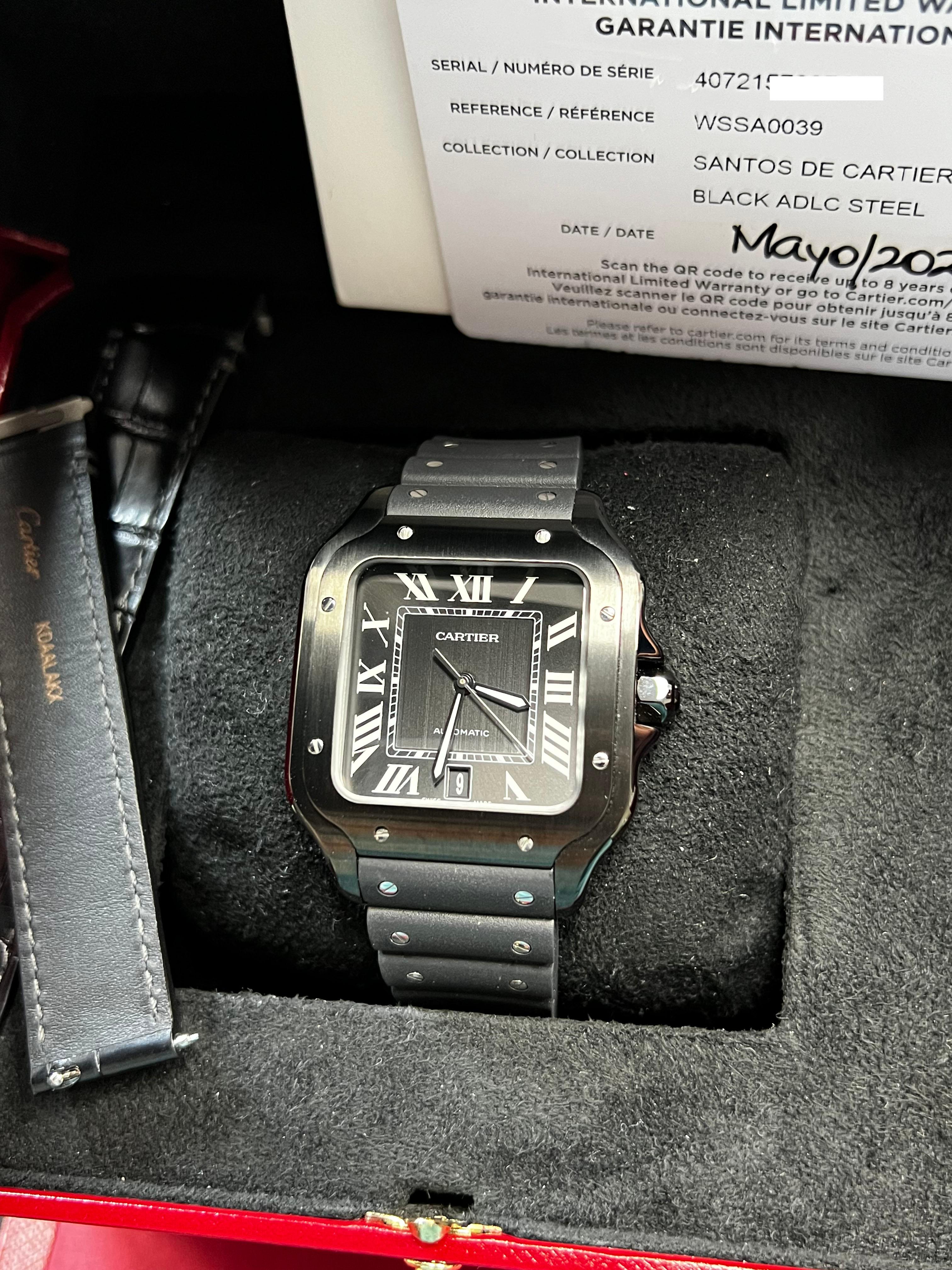Cartier WSSA0039 Ref 4072 Große Santos Schwarz Kautschukband Box Papier 2022 im Zustand „Hervorragend“ in San Diego, CA