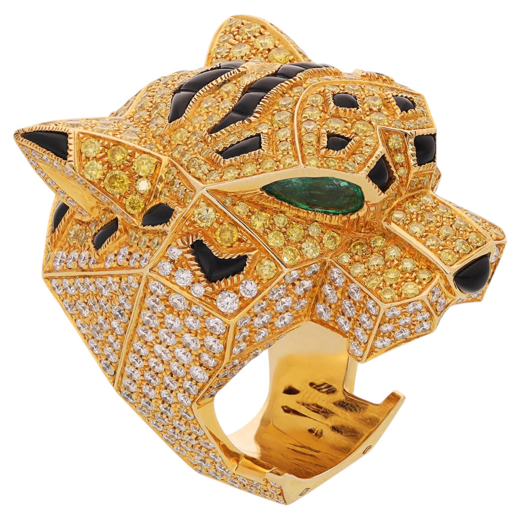 CARTIER Yellow and White Diamond, Emerald, and Onyx Panthère Head Ring