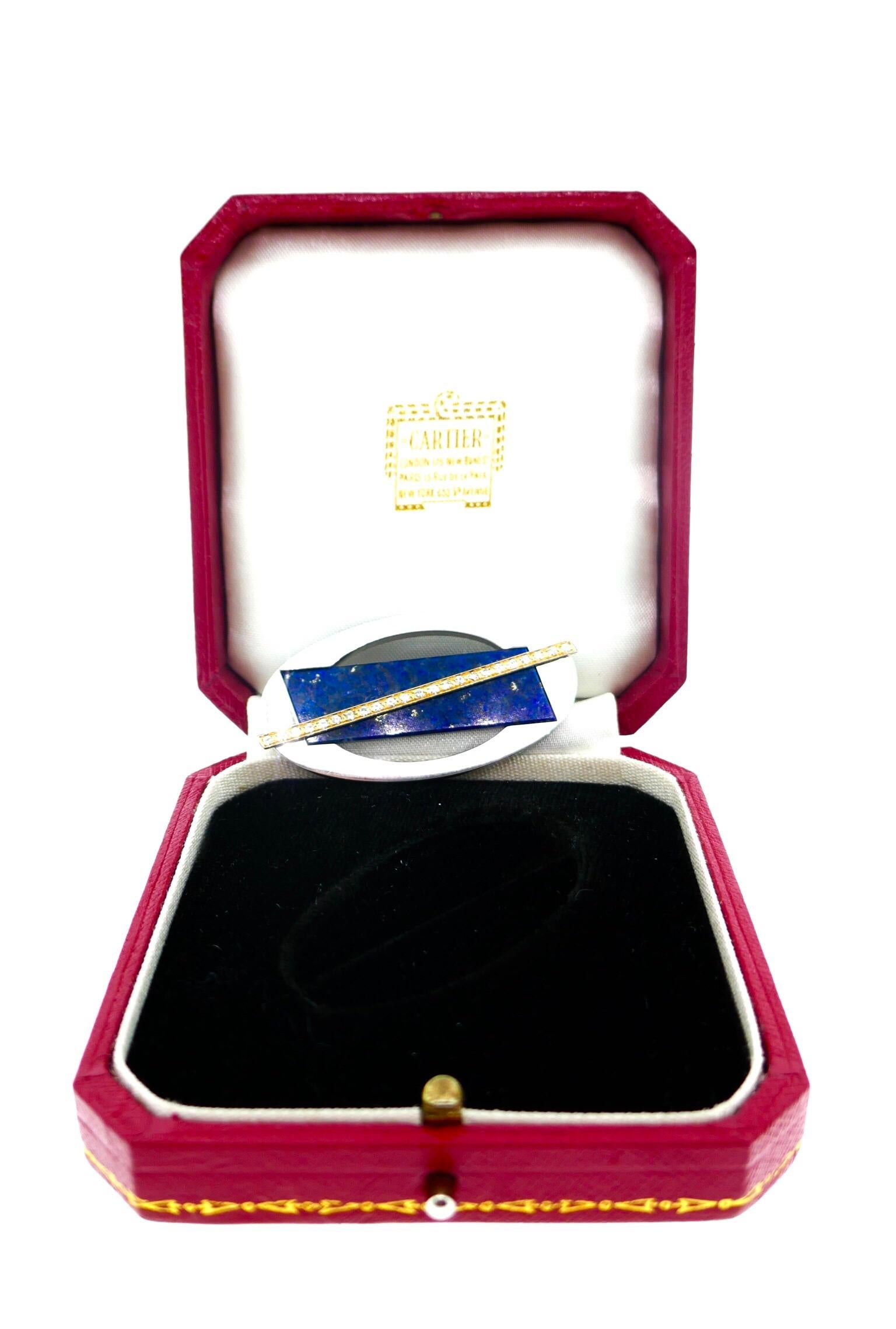 Cartier Brosche aus Gelb- und Weißgold mit Diamanten und Lapis Lazuli im Angebot 5