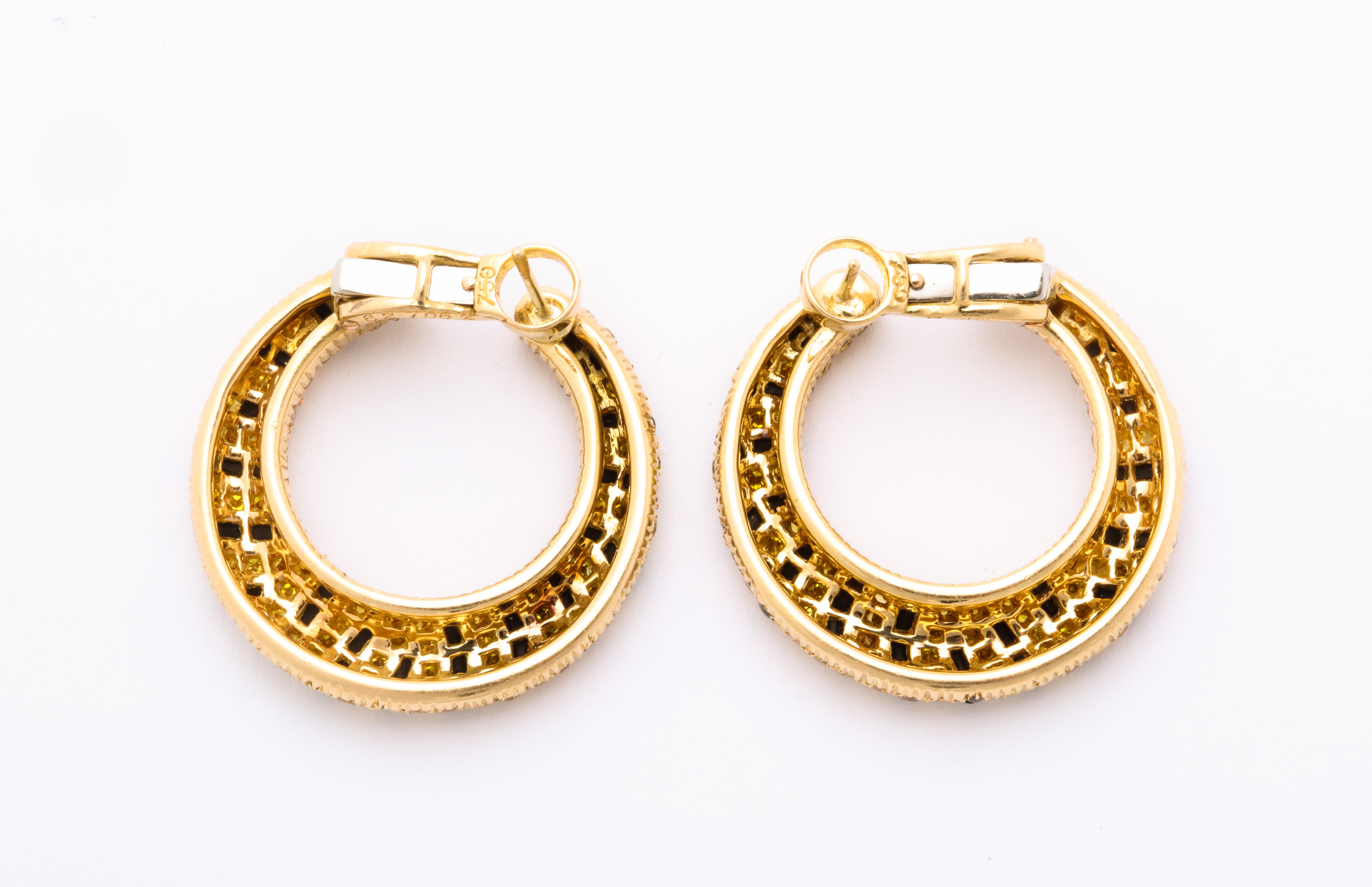 Cartier Yellow Diamond Onyx Tiger Hoop Earclips In Good Condition In Bal Harbour, FL