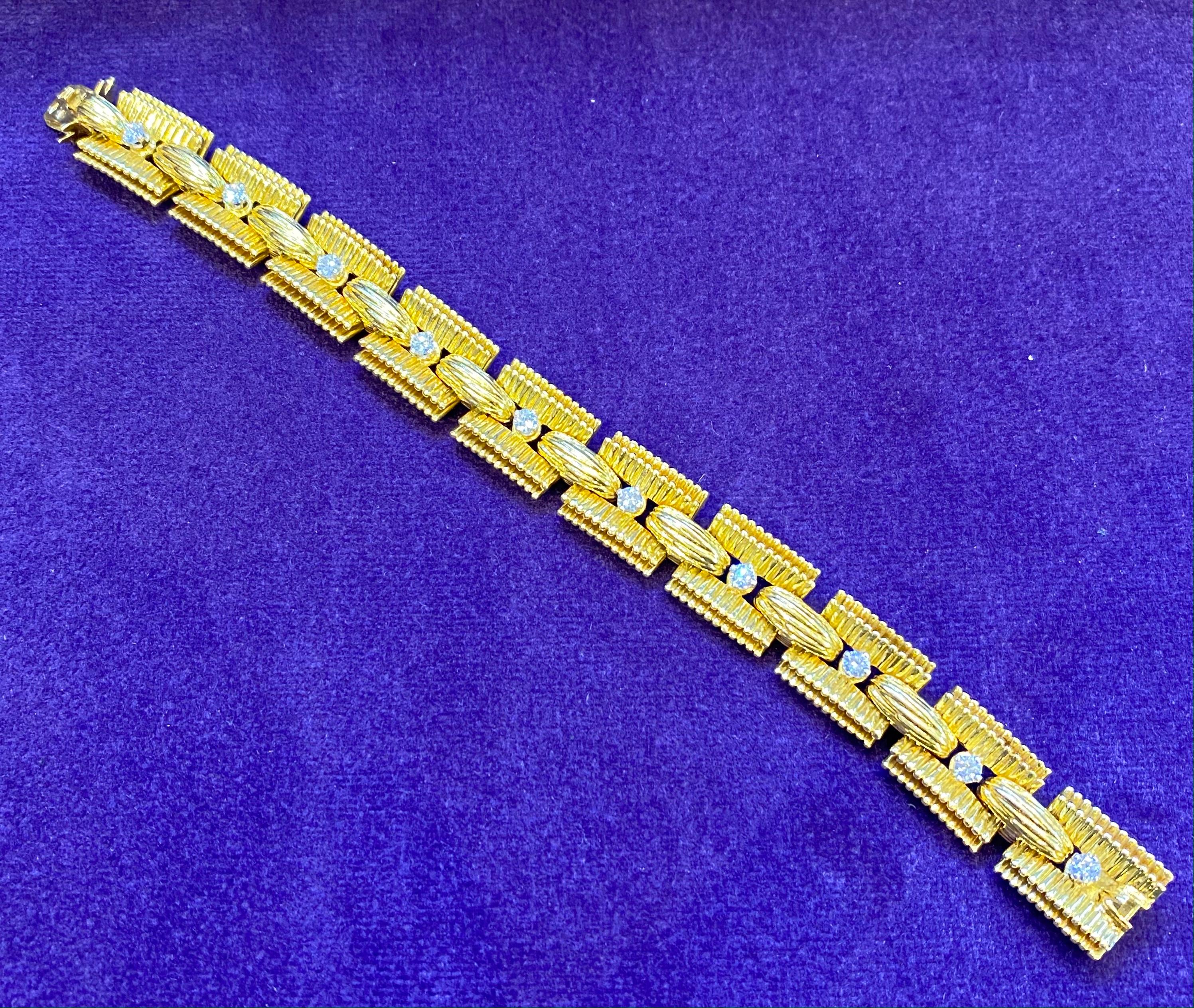 Round Cut Cartier Yellow Gold and Diamond Bracelet