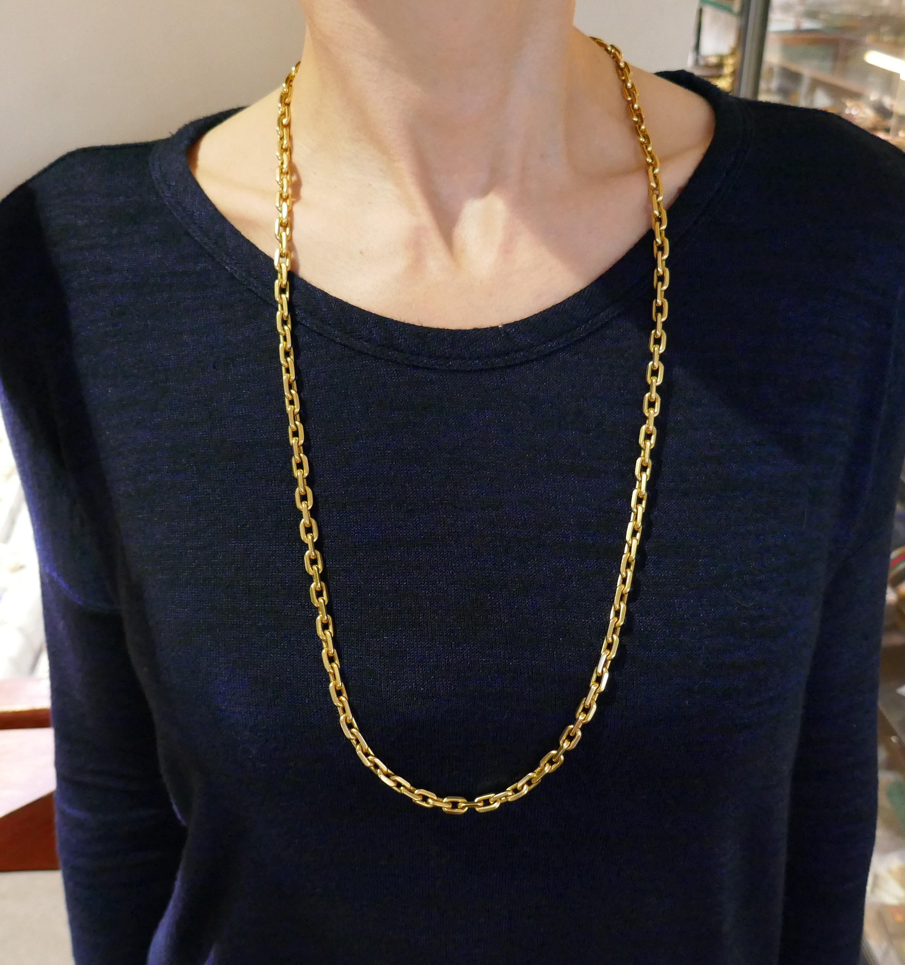 Elegant and stylish chain necklace created by Cartier in Paris in the 1970s. Substantial and wearable, the necklace is a great addition to your jewelry collection. You will enjoy wearing it on its own as well as piling it up with your other