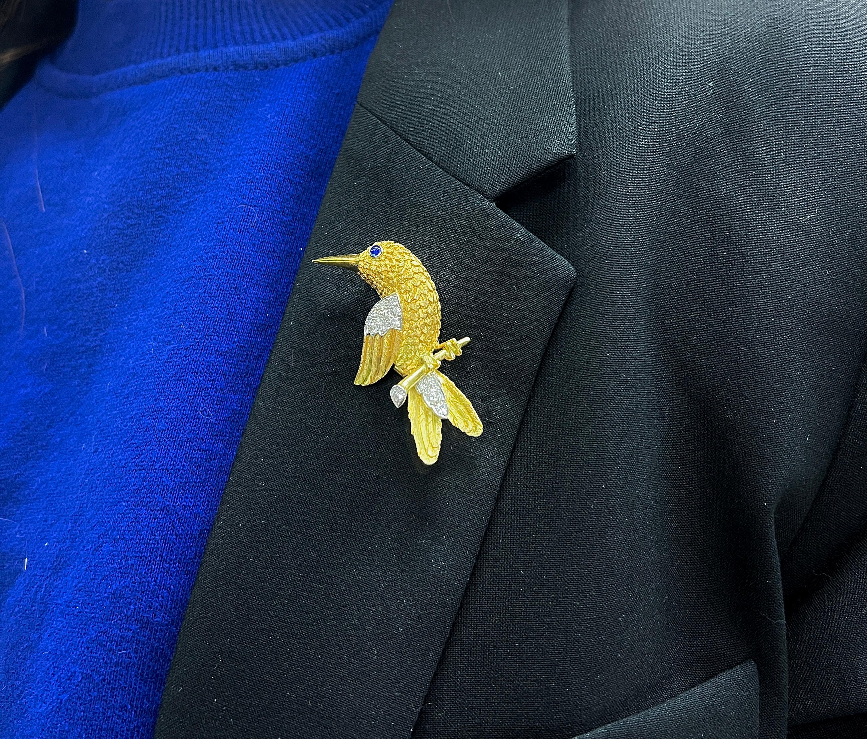 Cartier Yellow Gold Diamond Bird Brooch en venta 1