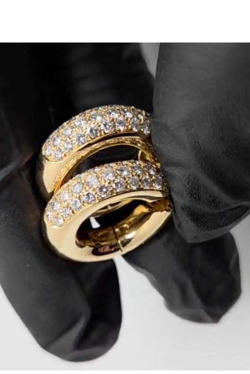 Taille brillant Créoles en or jaune à diamants de Cartier, 1,5 cm, 12,80 g en vente