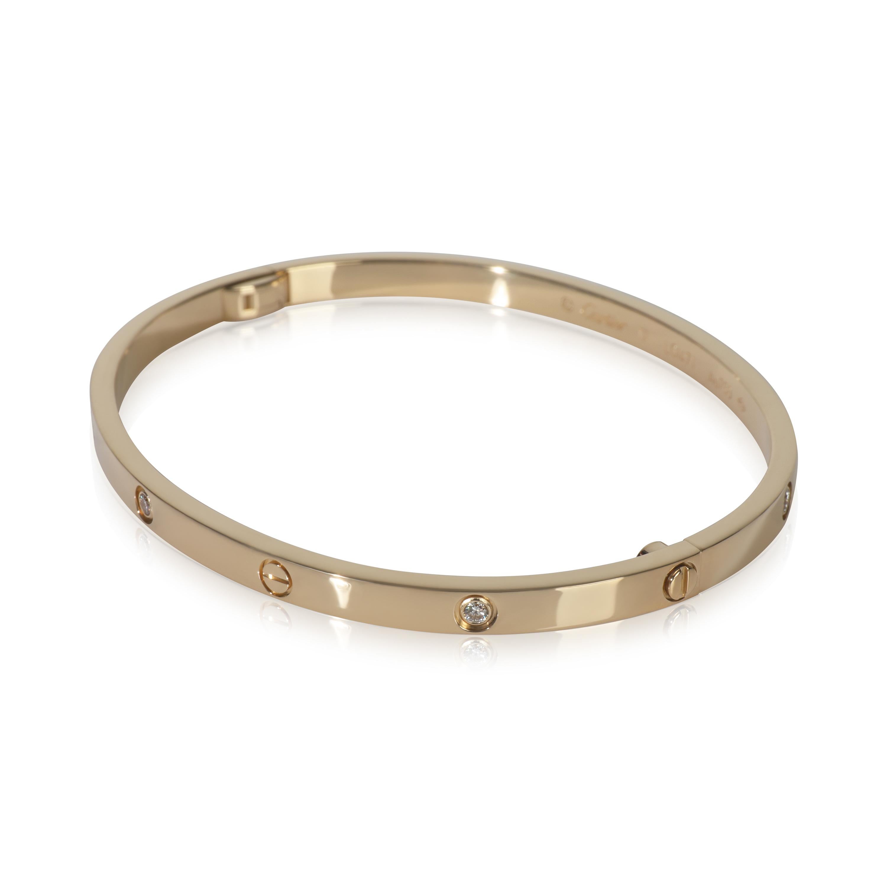 Bracelet Love en or jaune de Cartier avec diamants et petit modèle Pour femmes en vente