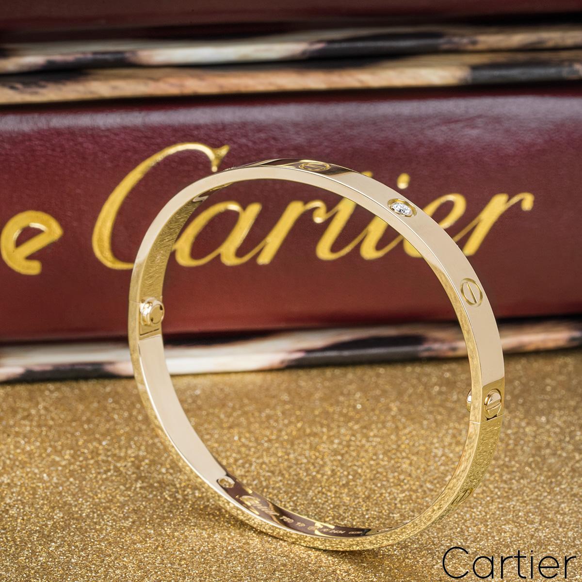 Taille ronde Cartier Bracelet d'amour en or jaune et demi diamants, taille 19 B6035919 en vente