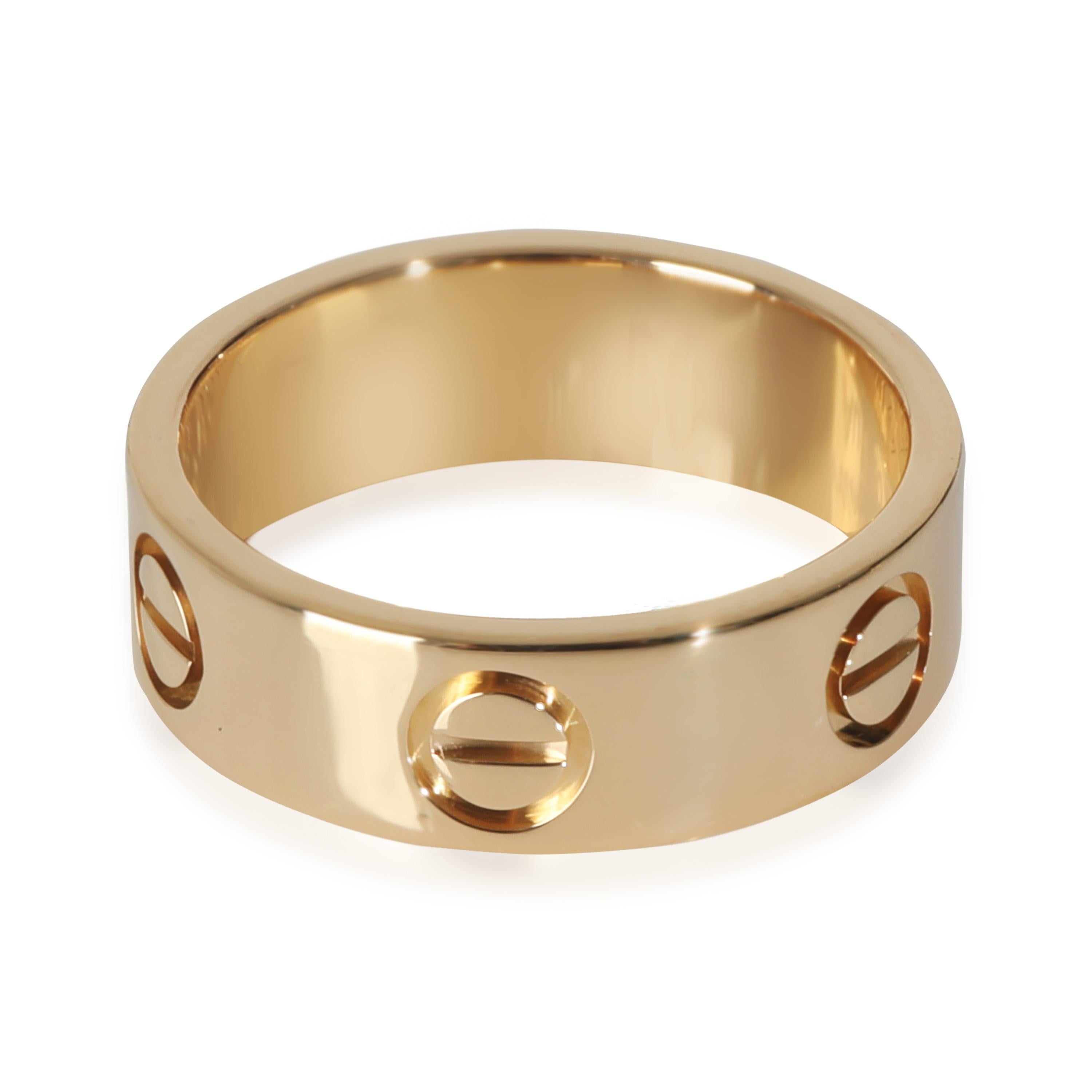Or jaune de Cartier  Anneau d'amour

DÉTAILS PRIMAIRES
SKU : 145685
Titre de la liste : Cartier Or Jaune  Anneau d'amour
Description de l'état : La collection Love de Cartier est l'incarnation même de l'icône, depuis les designs reconnaissables