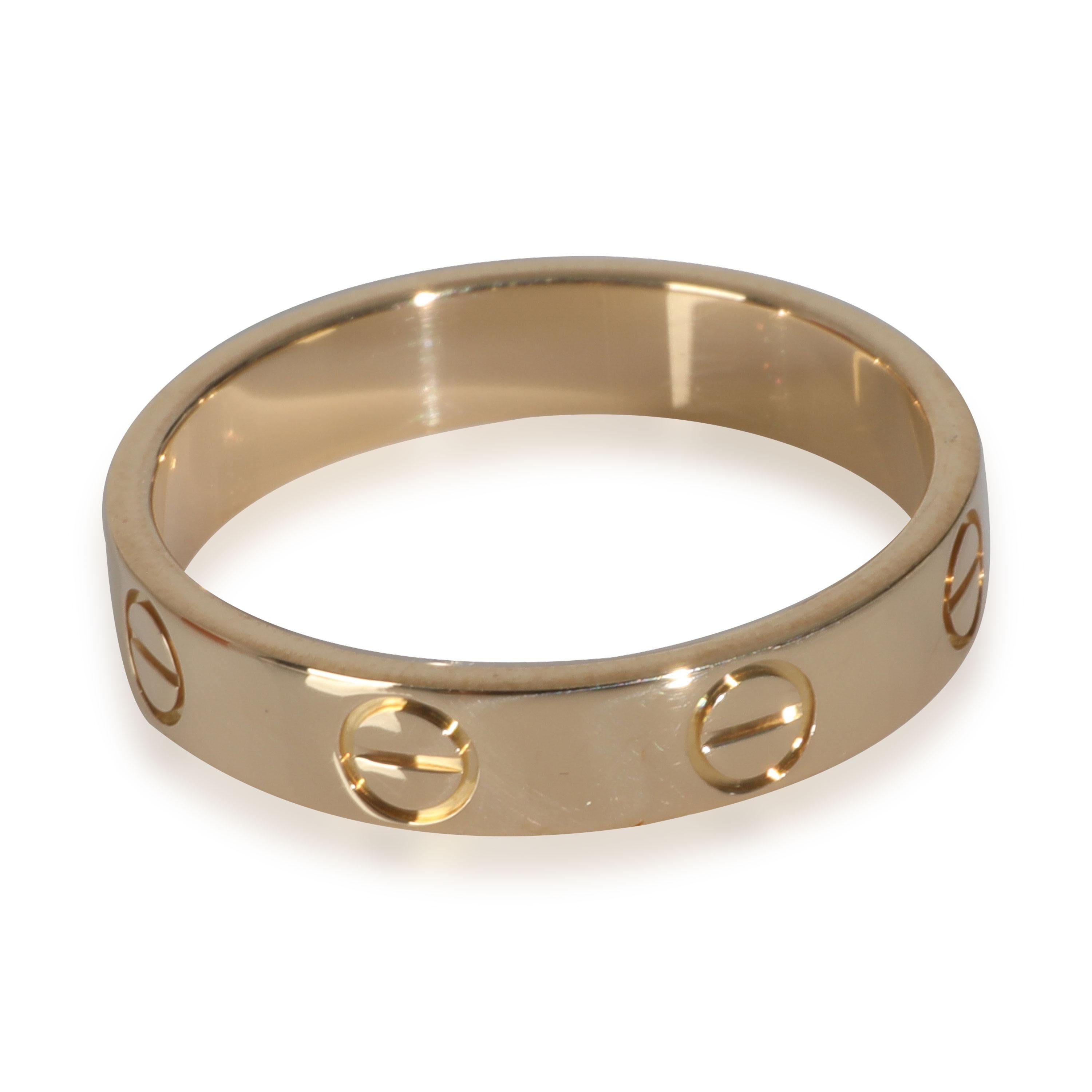 Or jaune de Cartier  Anneau de mariage Love

DÉTAILS PRIMAIRES
SKU : 145752
Titre de la liste : Cartier Or Jaune  Anneau de mariage Love
Description de l'état : La collection Love de Cartier est l'incarnation même de l'icône, depuis les designs