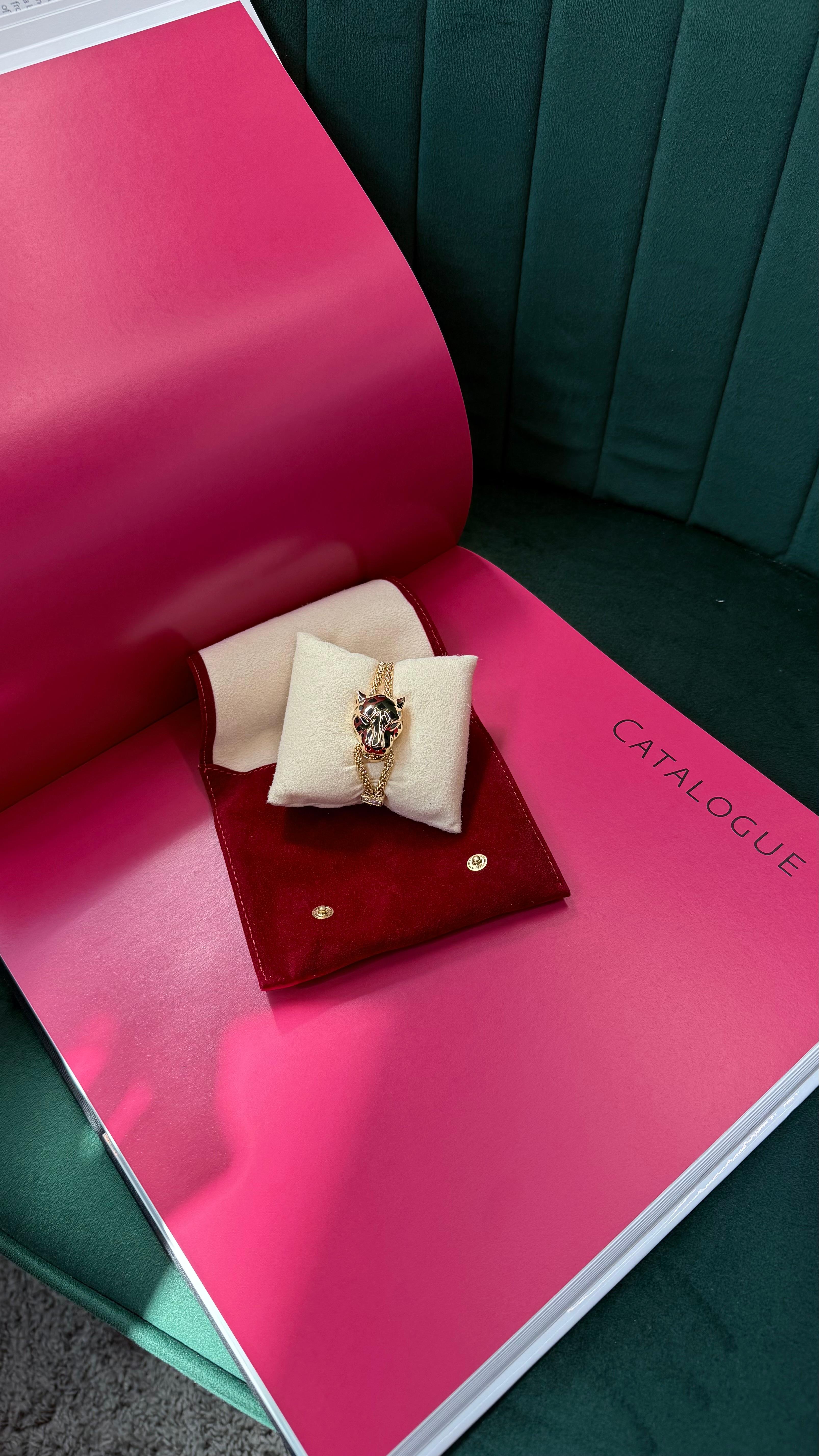 Cartier Bracciale con testa di pantera gialla a maglie maculate e occhi di smeraldo in vendita 1
