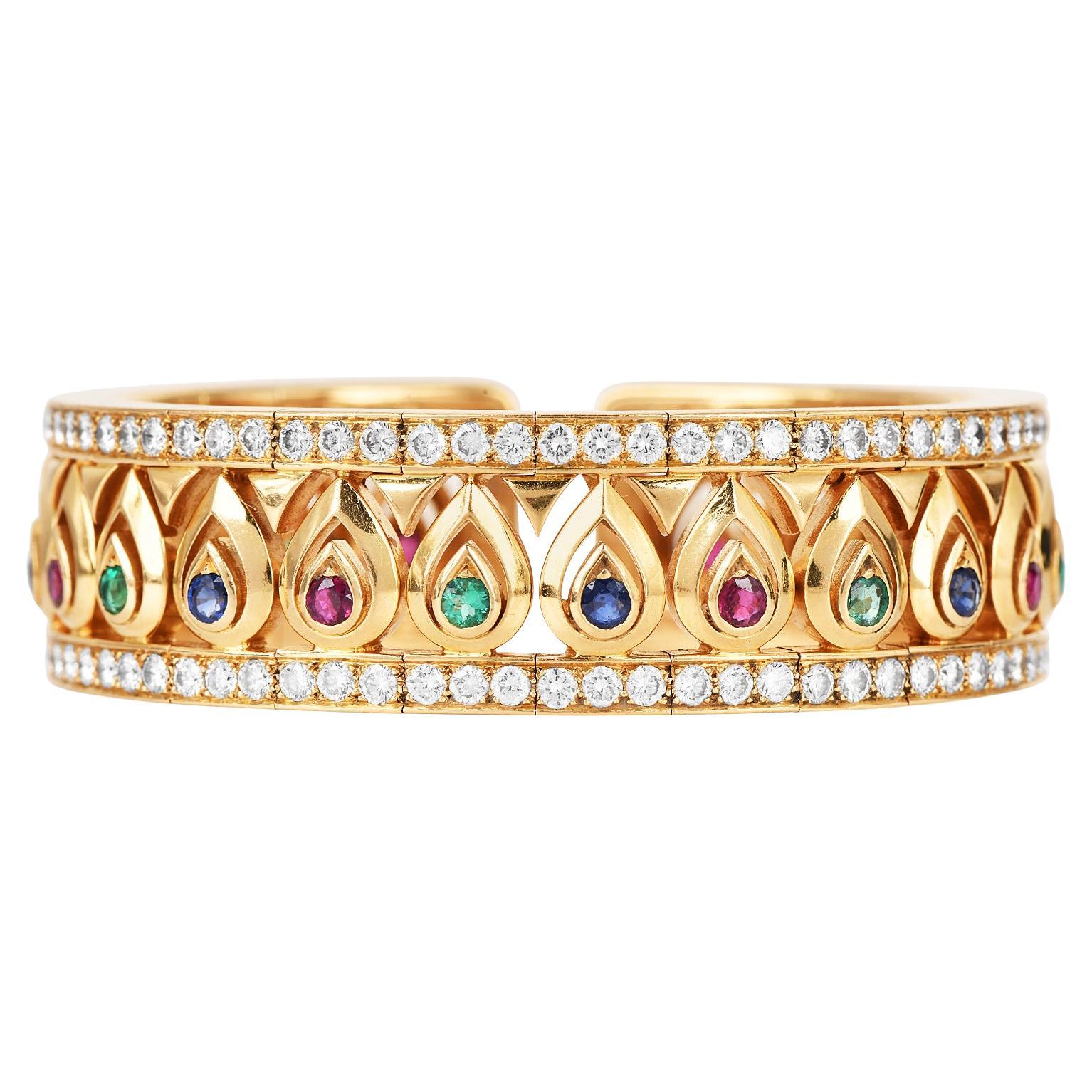 Vintage Cartier Paris Tanjore Wide Open Cuff Bracelet

Ideal for collectors and fashion connoisseurs, This late 1990 piece is crafted from 18K yellow gold, this luxurious piece showcases round brilliant-cut diamonds totaling an estimated  9.00