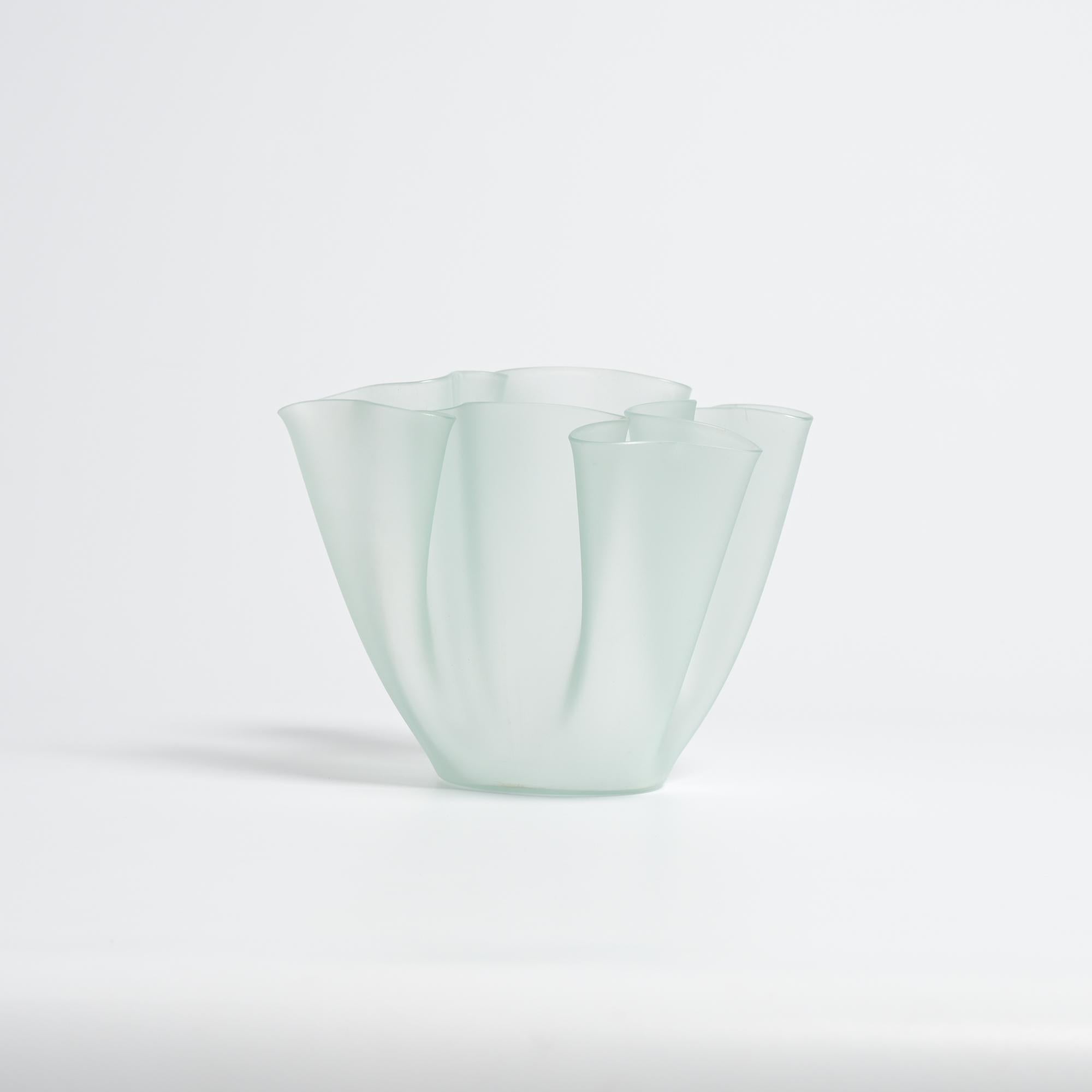 Cartoccio Vase by Pietro Chiesa for Fontana Arte (Mitte des 20. Jahrhunderts) im Angebot
