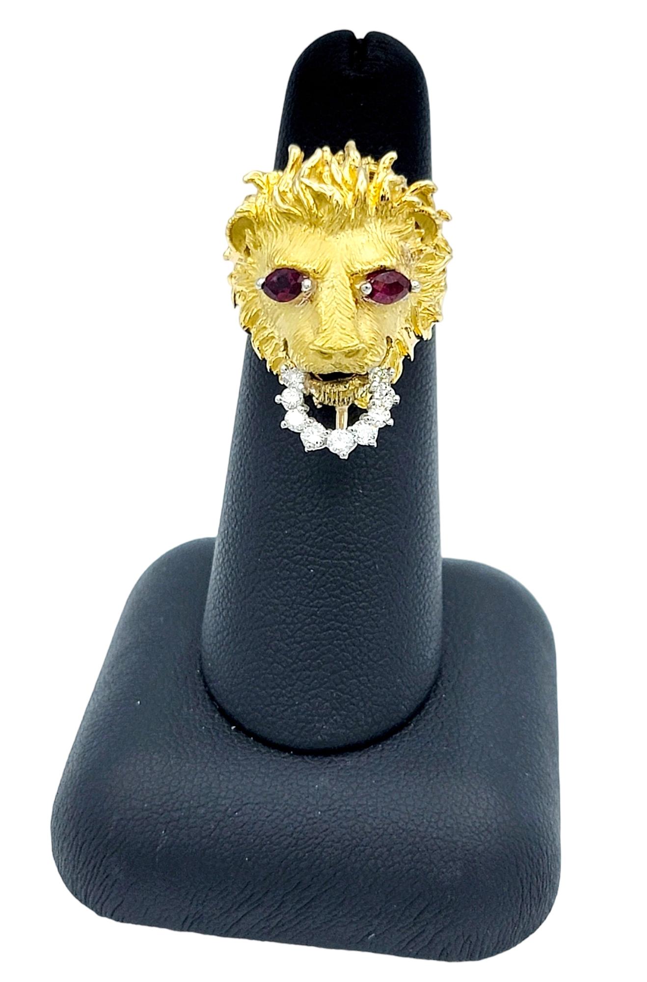 Contemporary Carved 18 Karat Yellow Gold Lion Head Ring with Ruby Eyes and Diamond Bit  For Sale